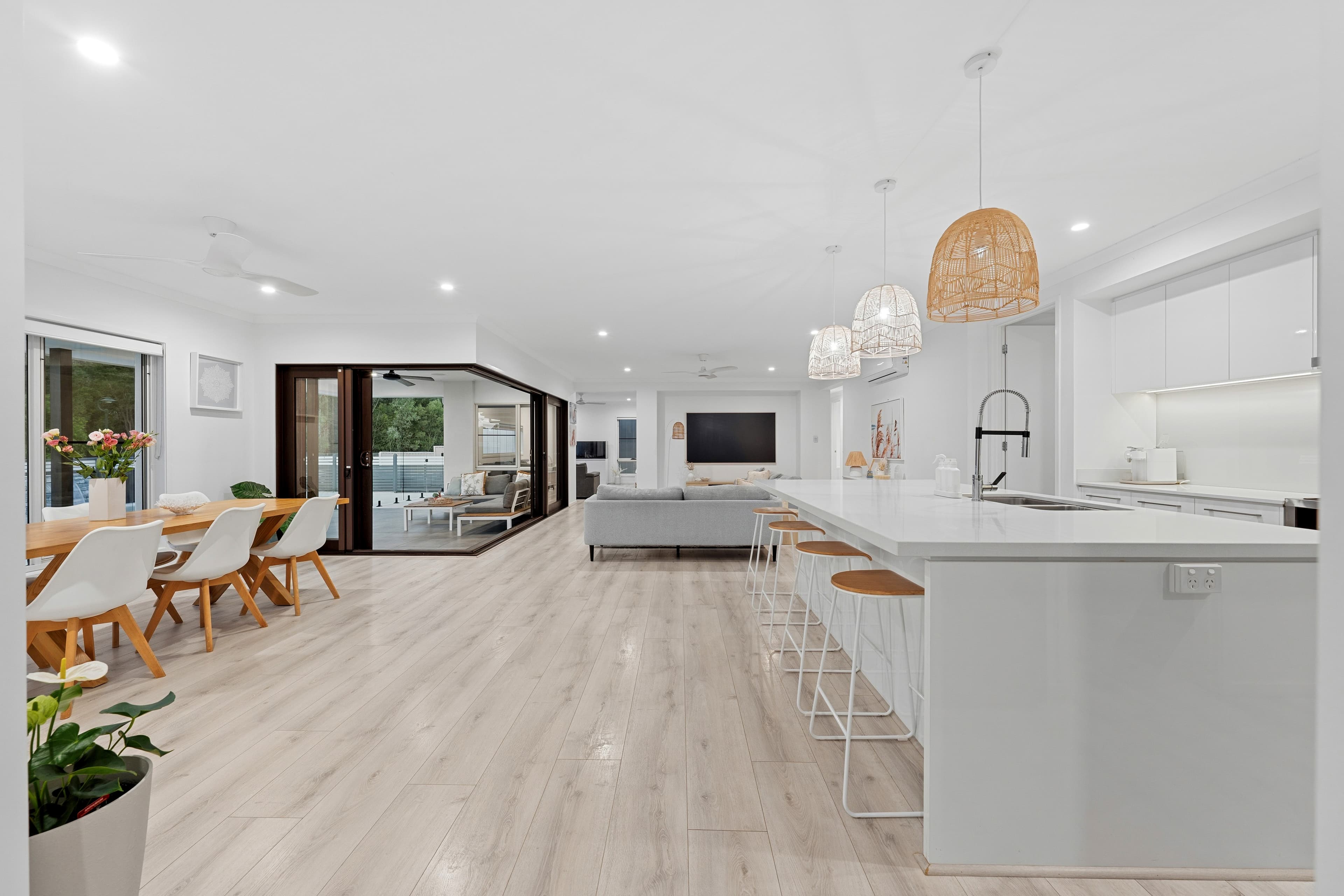 20 Vanstone Way, Redland Bay, Redland Bay - Thumbnail 3