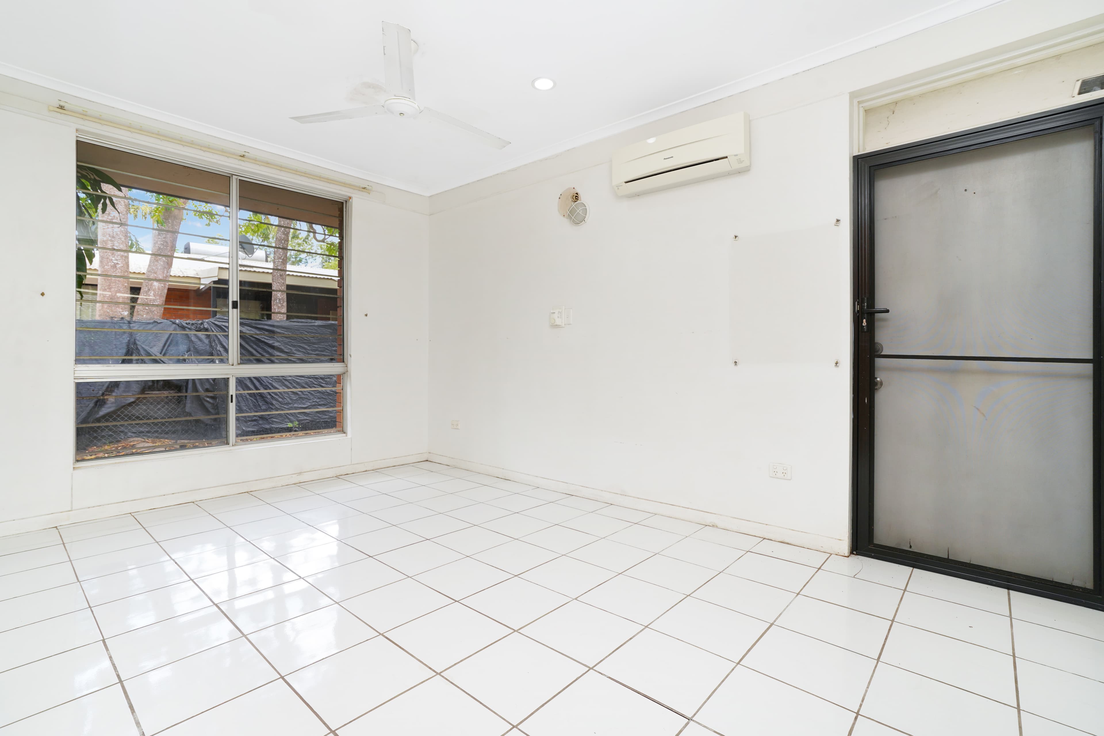 35 Corrick Court, Moulden, Moulden - Thumbnail 8
