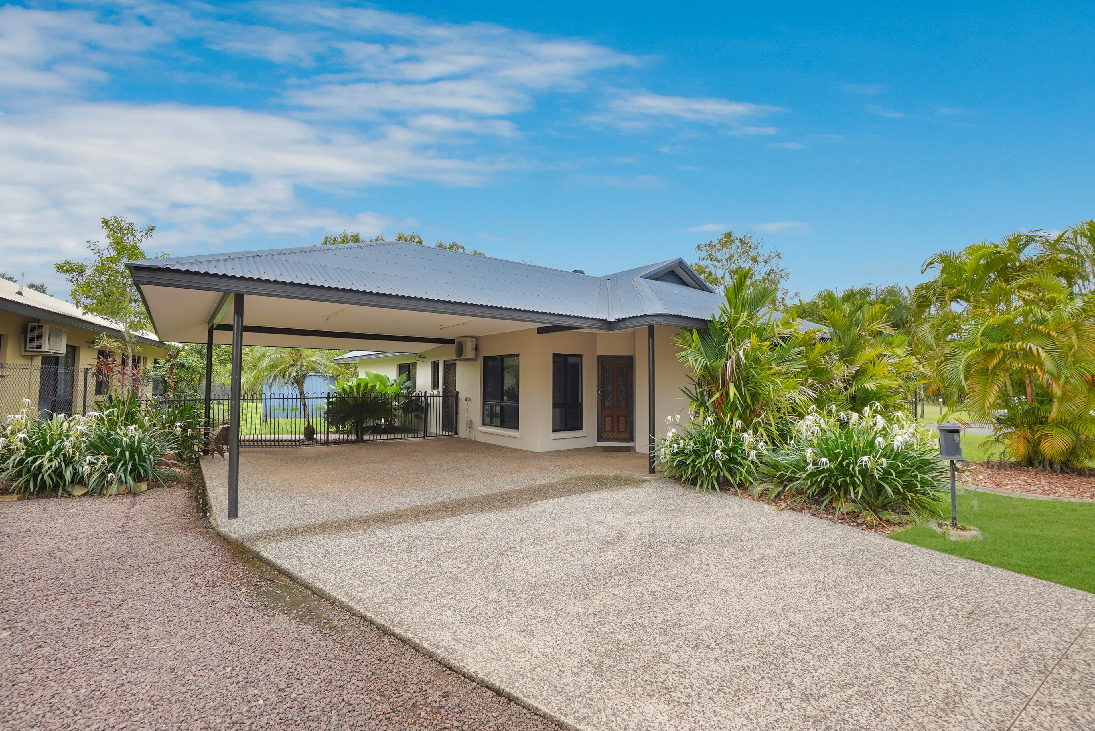8 Davenport Court, Gunn, Gunn - Thumbnail 2