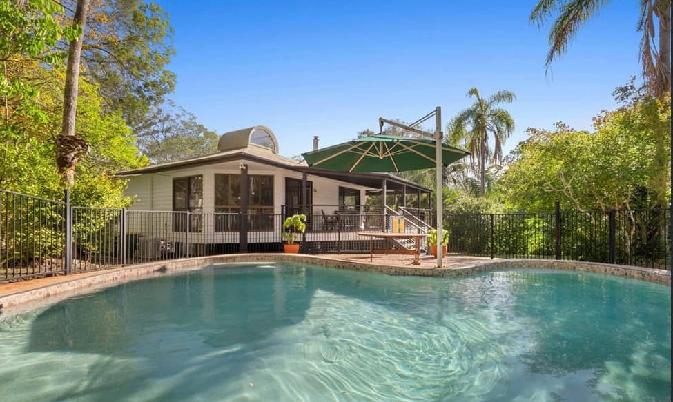 489 Redland Bay Road, Capalaba, Capalaba - Thumbnail 2