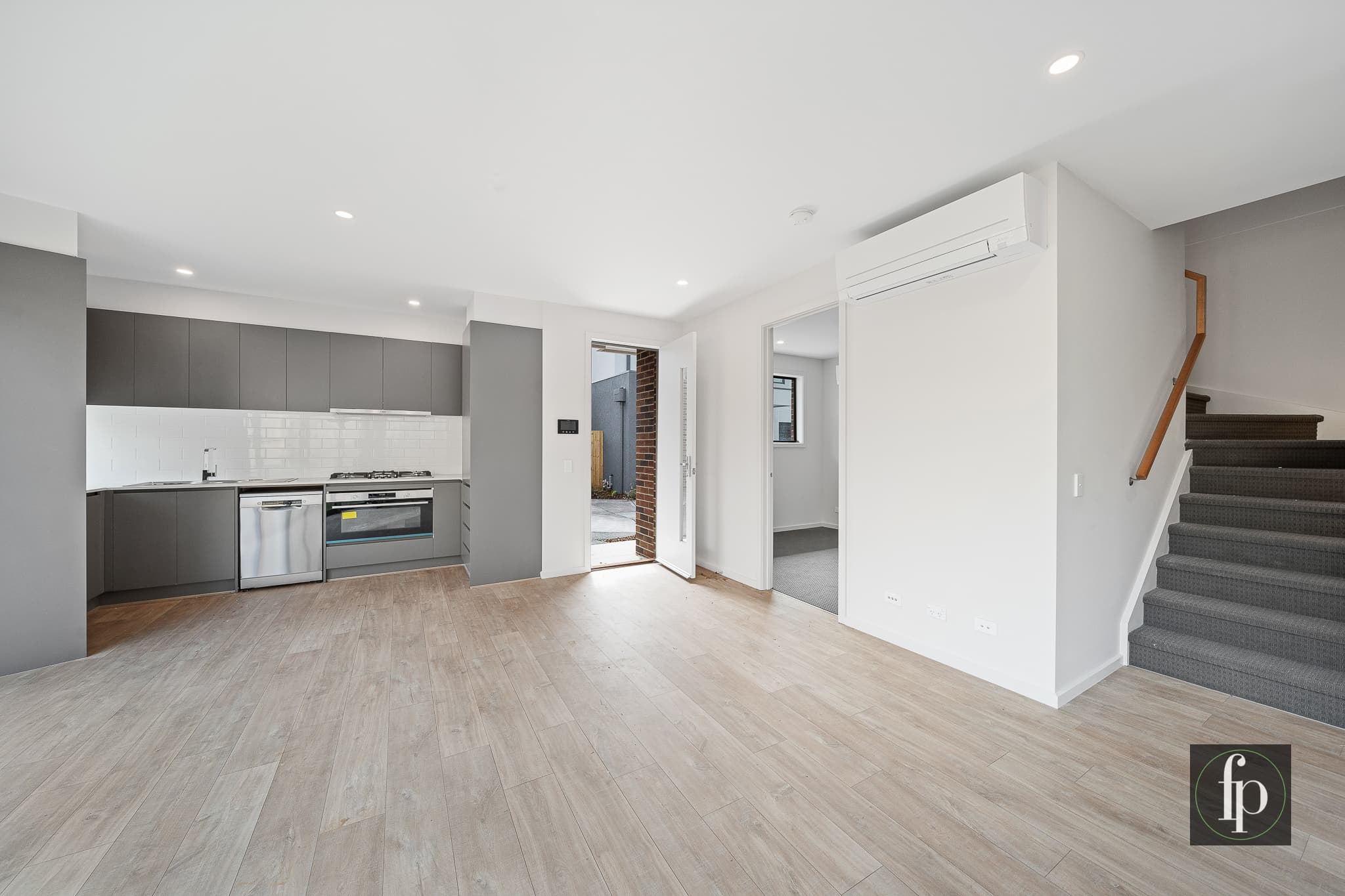 6/24 Lee Street, Frankston, Frankston - Thumbnail 5