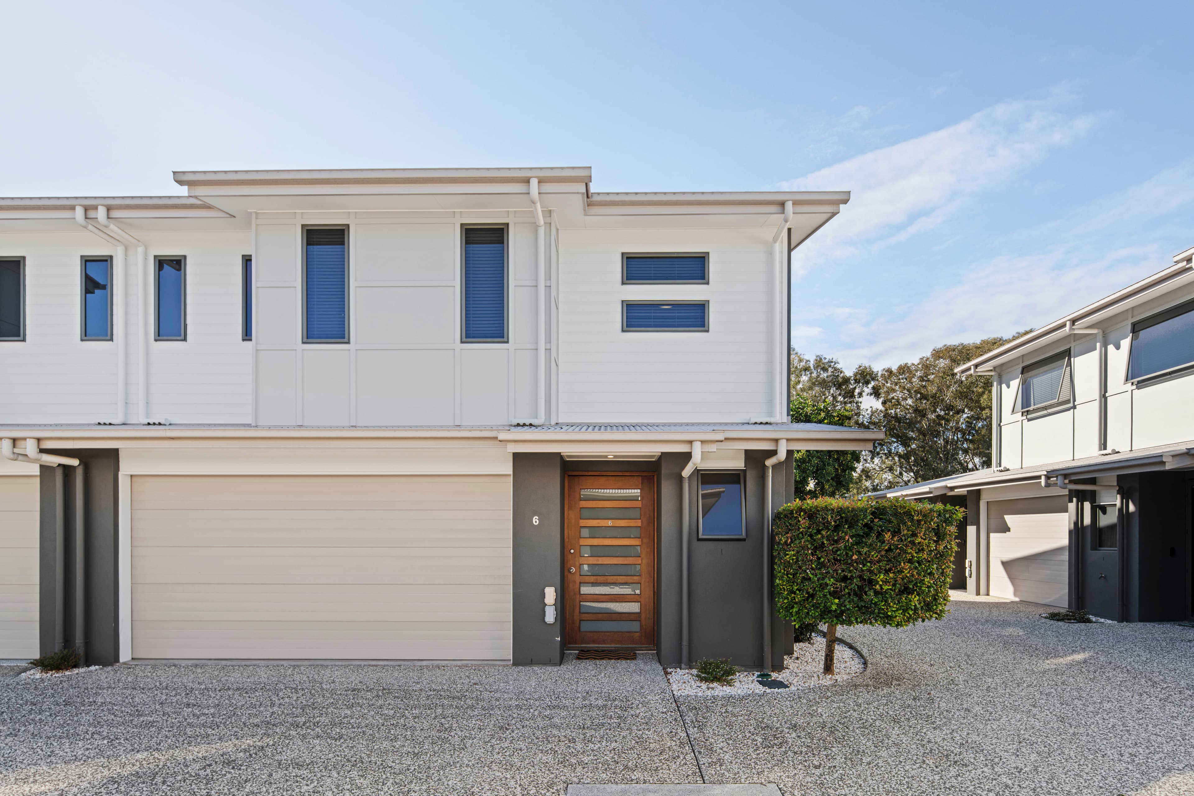 6/10-12 Bainbridge Street, Ormiston, Ormiston - Image 1