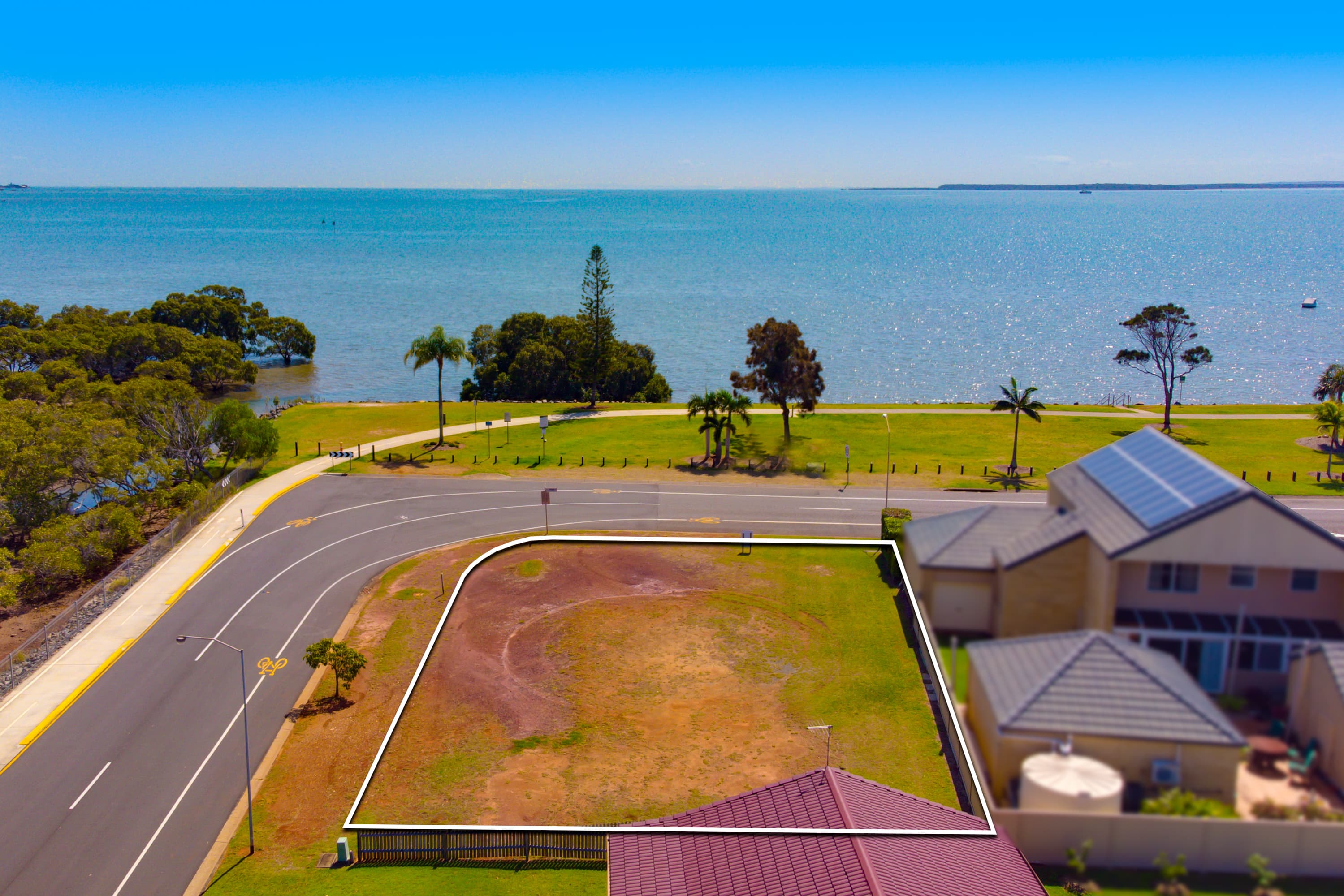1 Orana Esplanade, Victoria Point, Victoria Point - Image 1