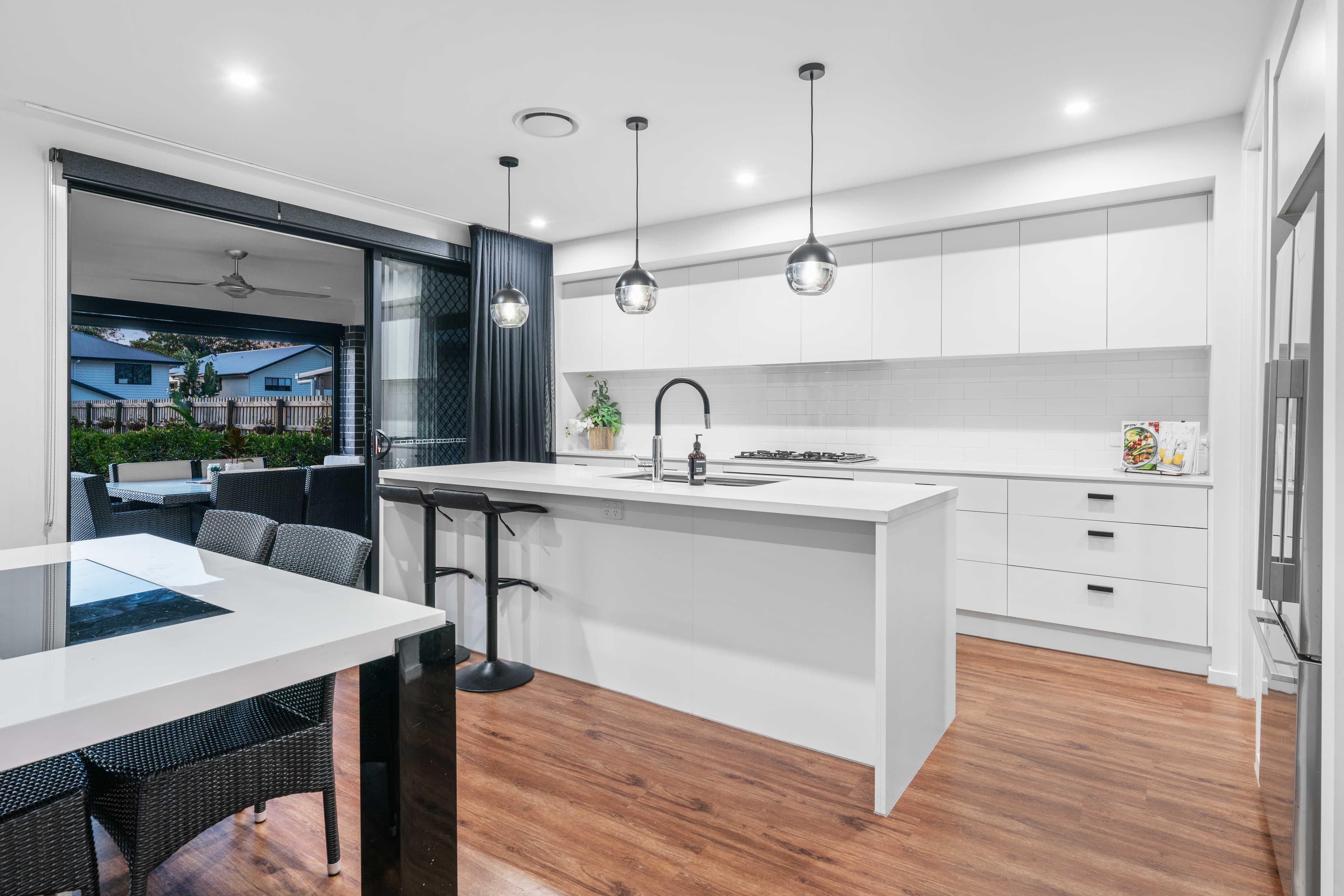 16 Rose Street, Ormiston, Ormiston - Thumbnail 4