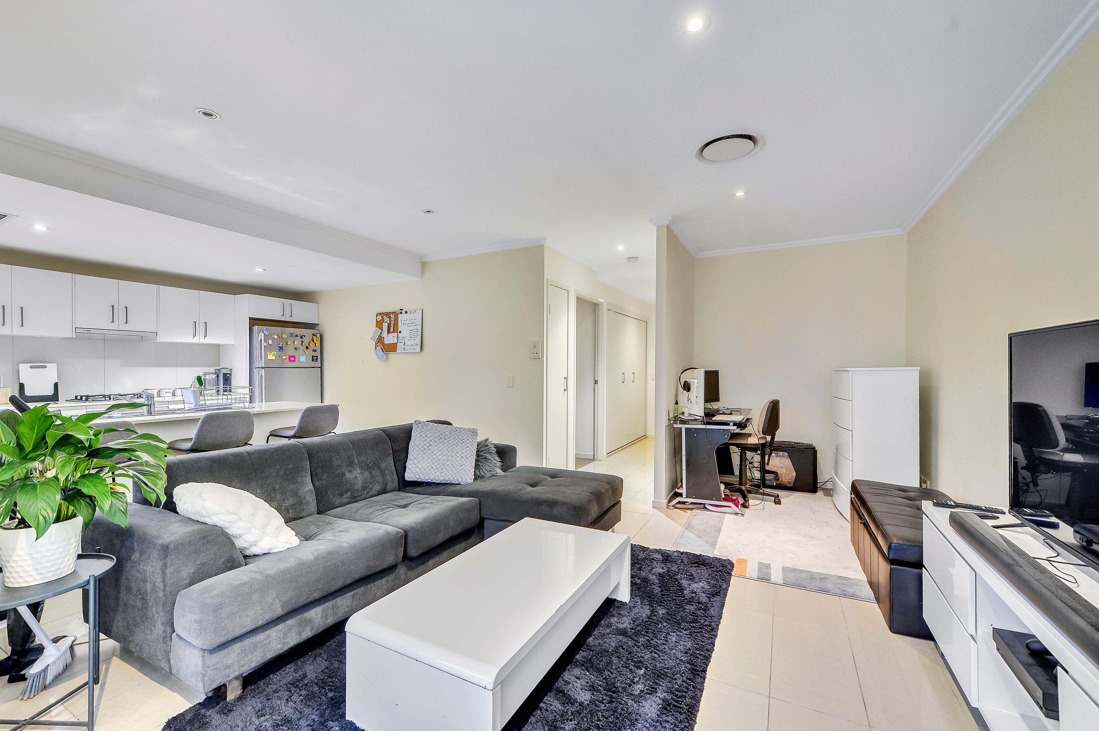 207/23 Robinson Place, Kelvin Grove, Kelvin Grove - Thumbnail 2