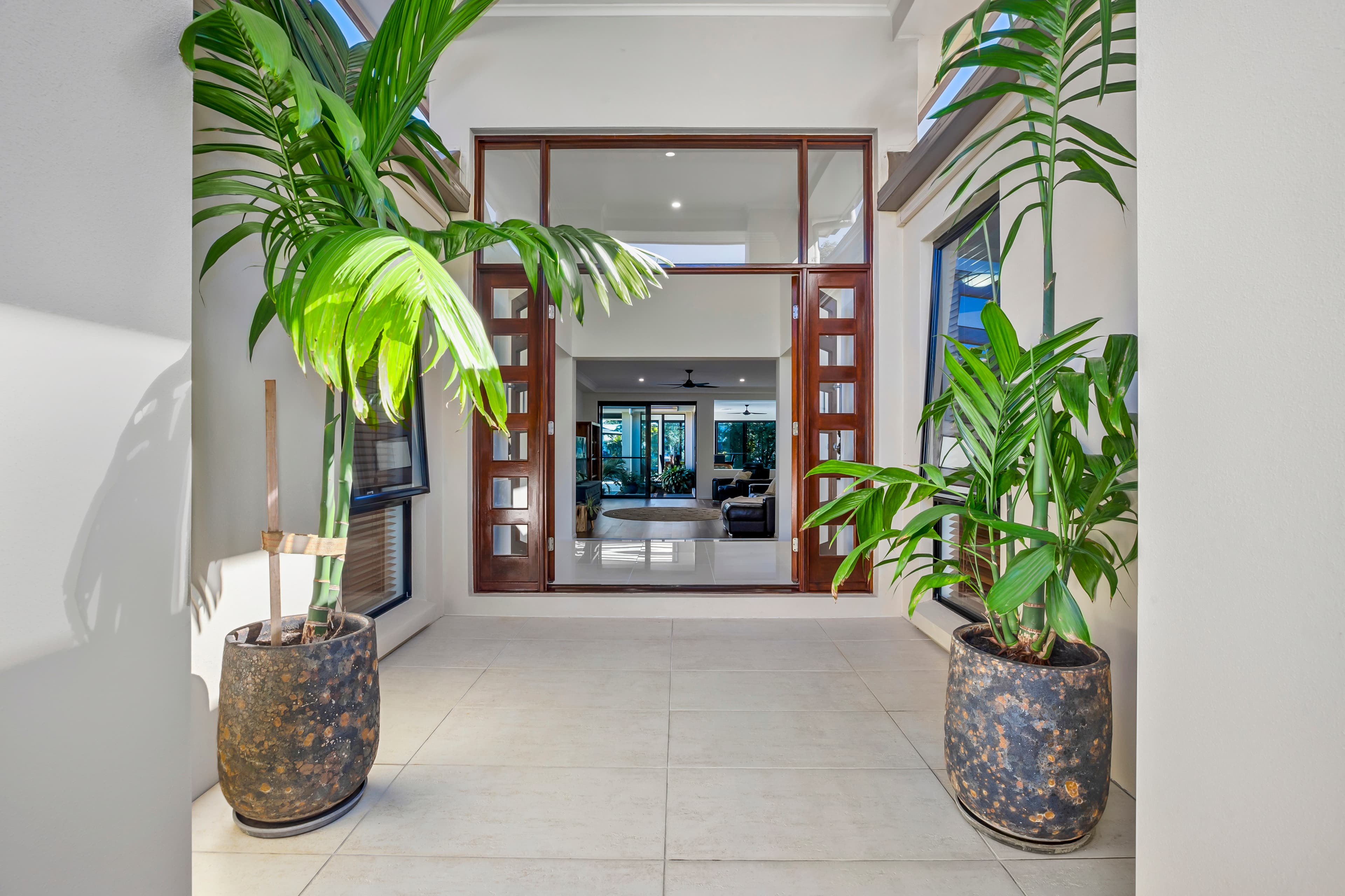 14 Veerings Crescent, Twin Waters, Twin Waters - Thumbnail 3