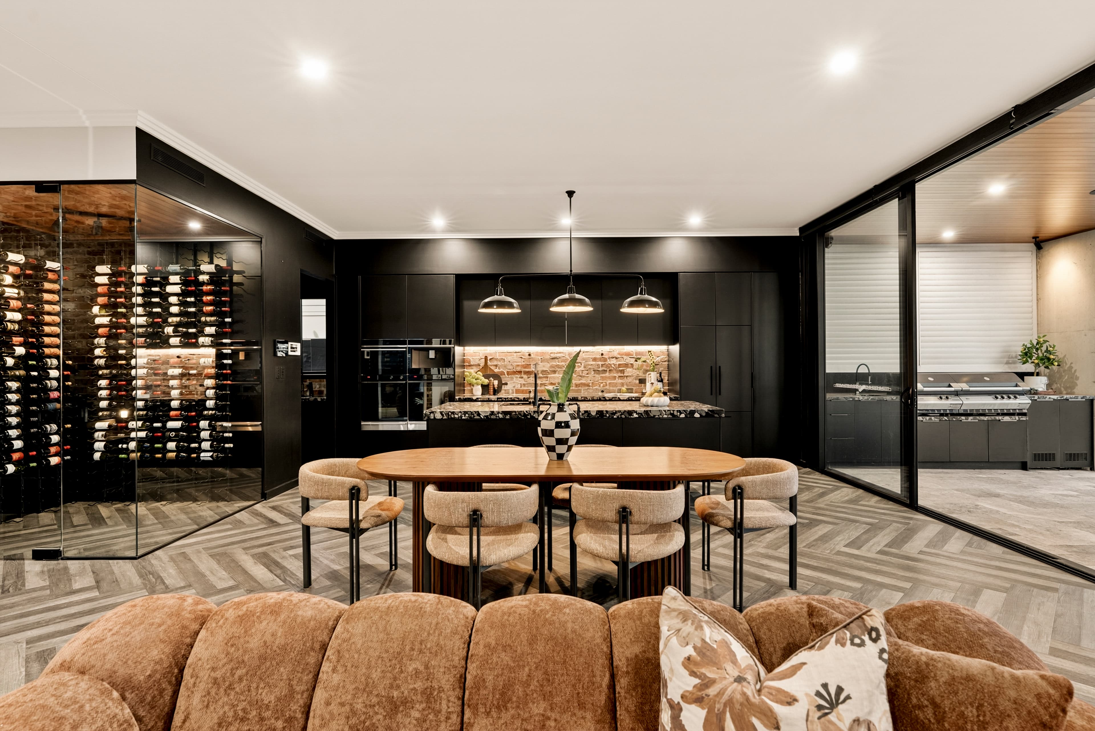 59 Anchorage Drive, Raby Bay, Raby Bay - Thumbnail 4