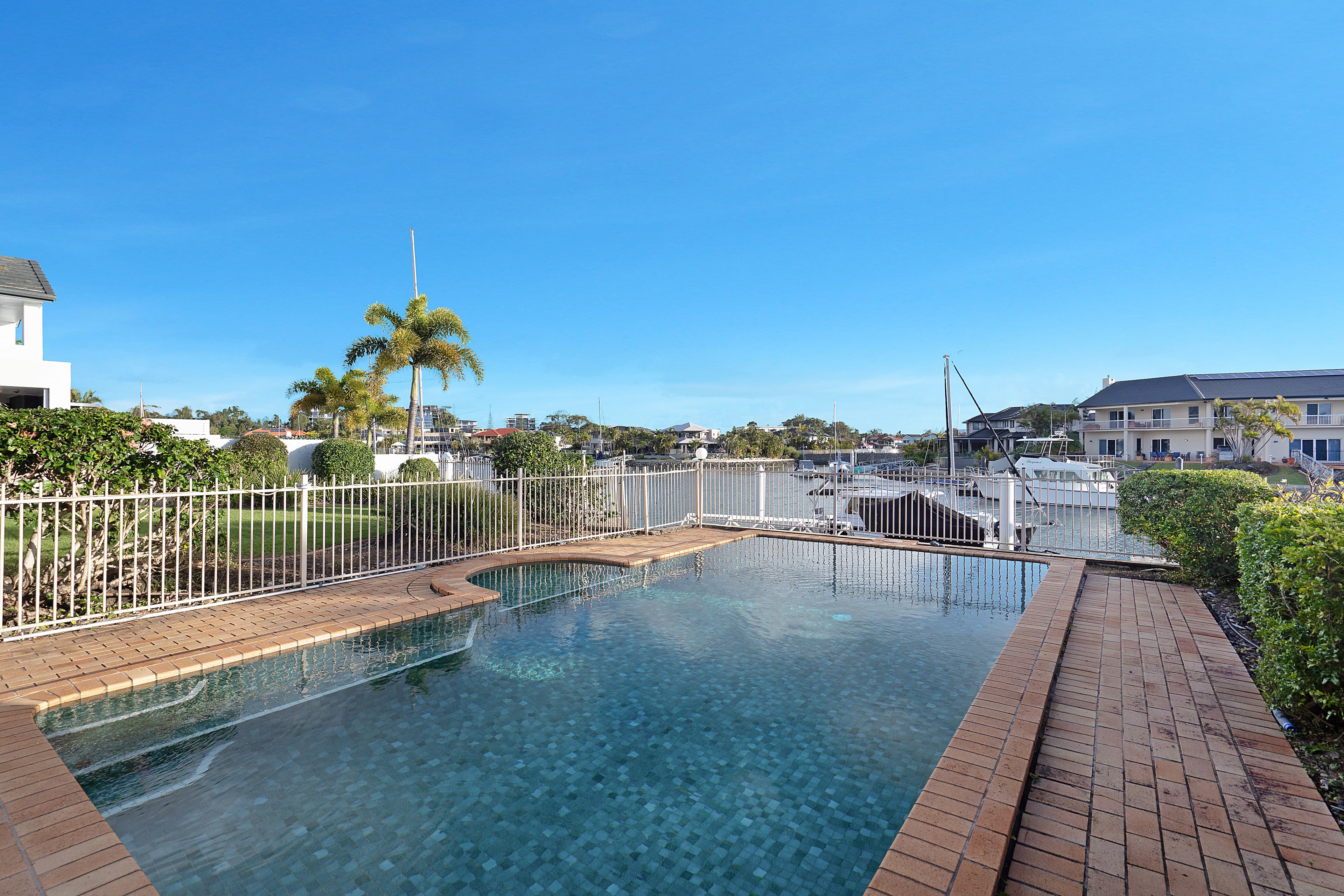 20 Caravel Court, Raby Bay, Raby Bay - Thumbnail 3