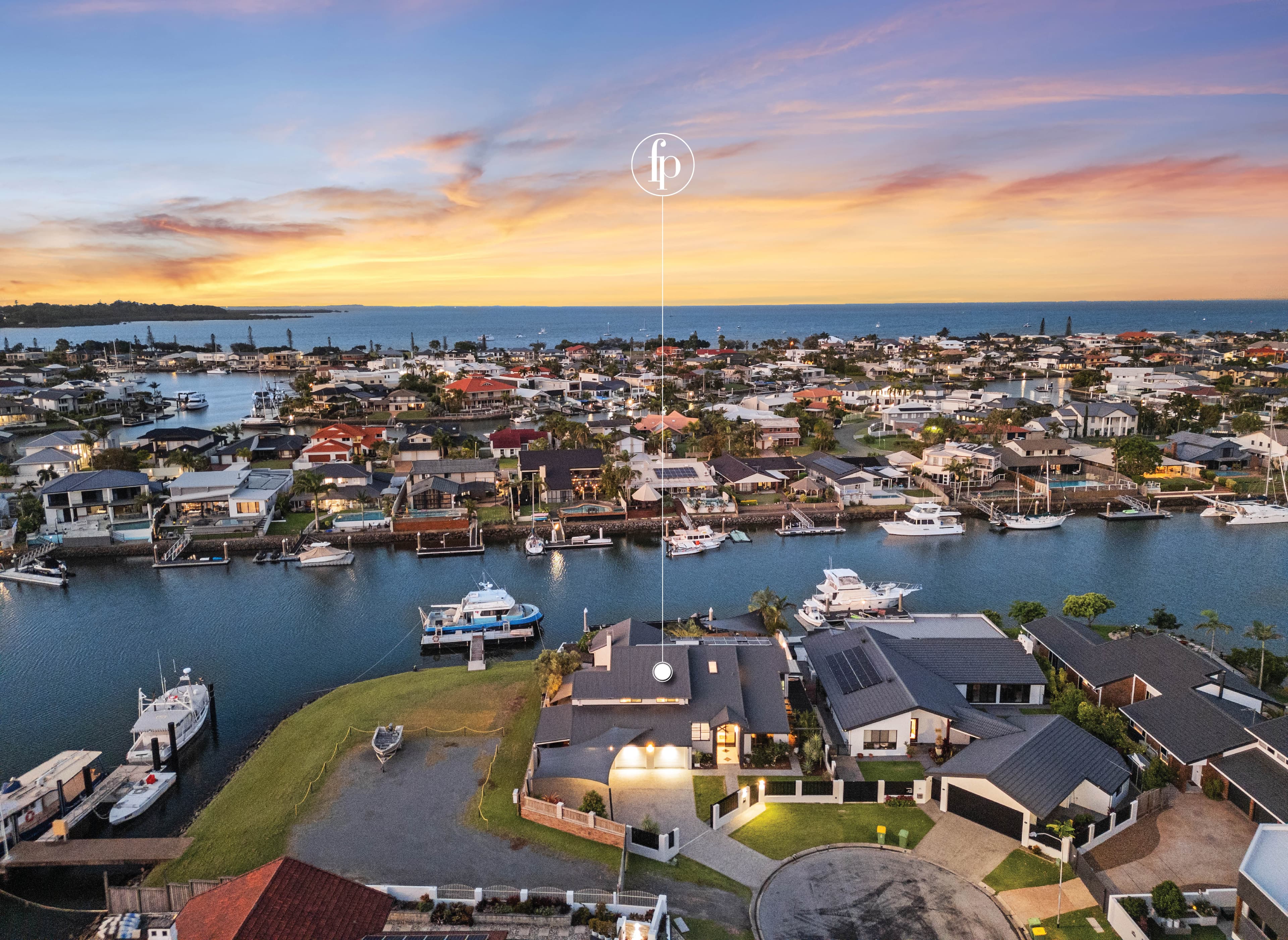 38 Compass Court, Raby Bay, Raby Bay - Image 1