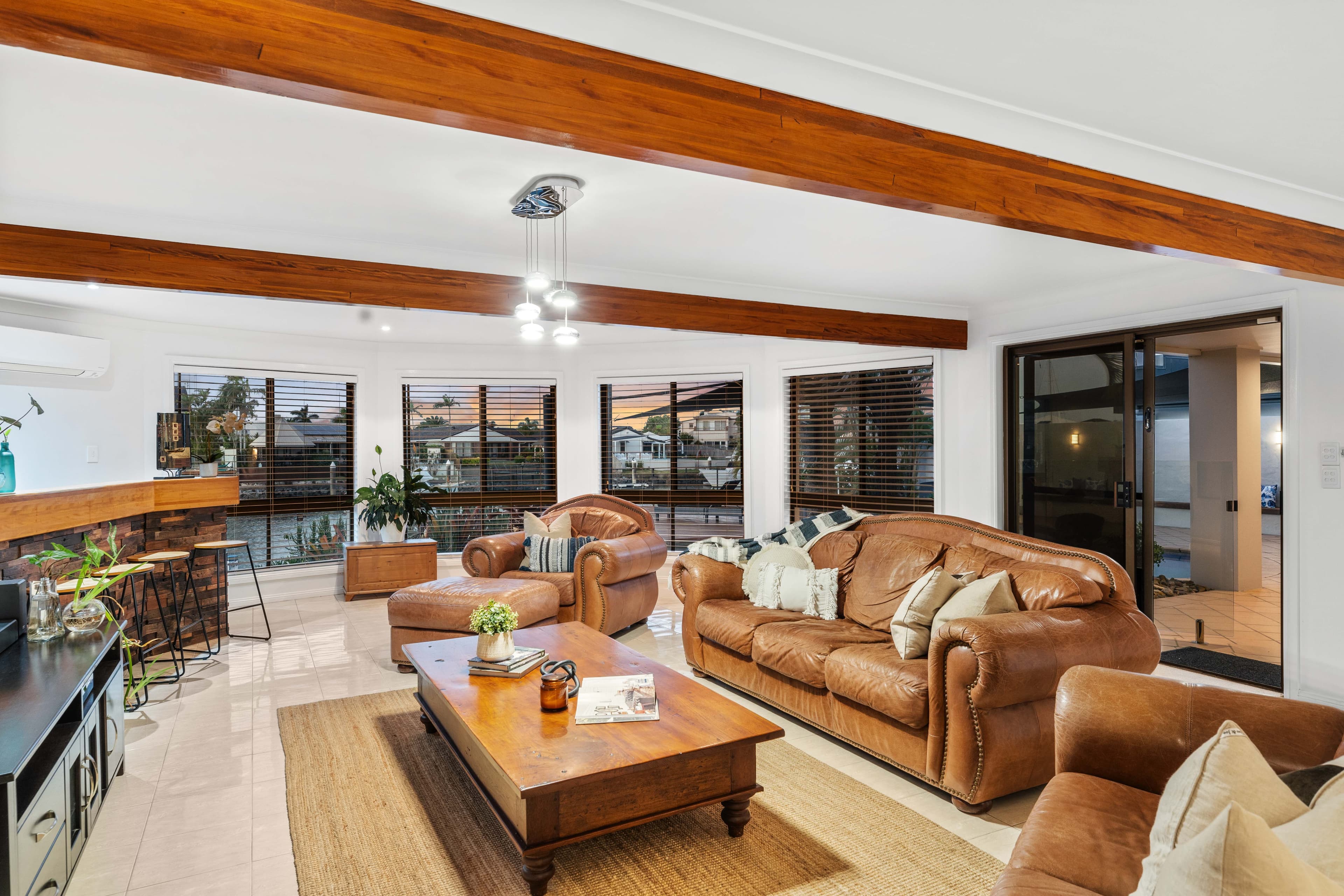 38 Compass Court, Raby Bay, Raby Bay - Thumbnail 7
