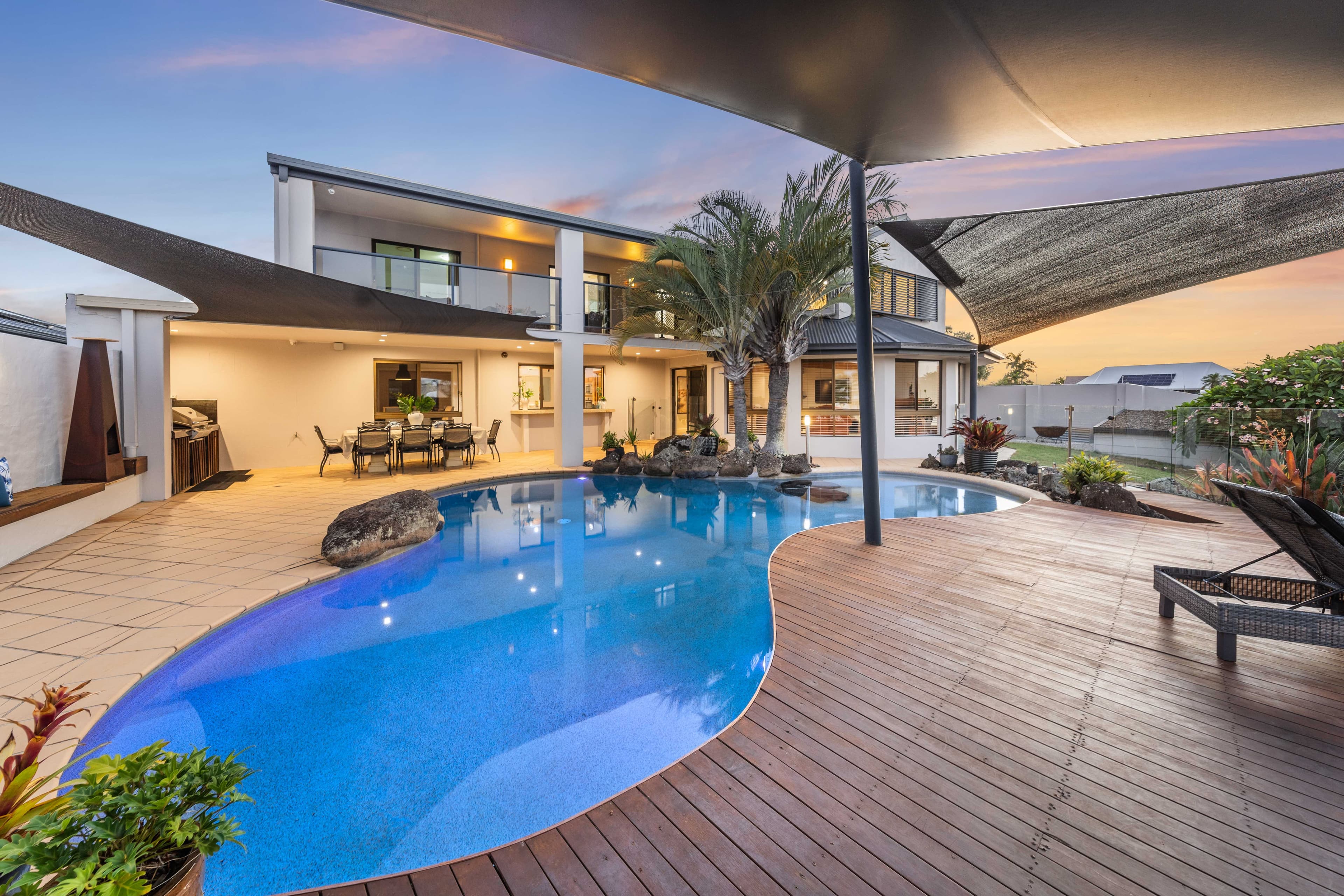 38 Compass Court, Raby Bay, Raby Bay - Thumbnail 5