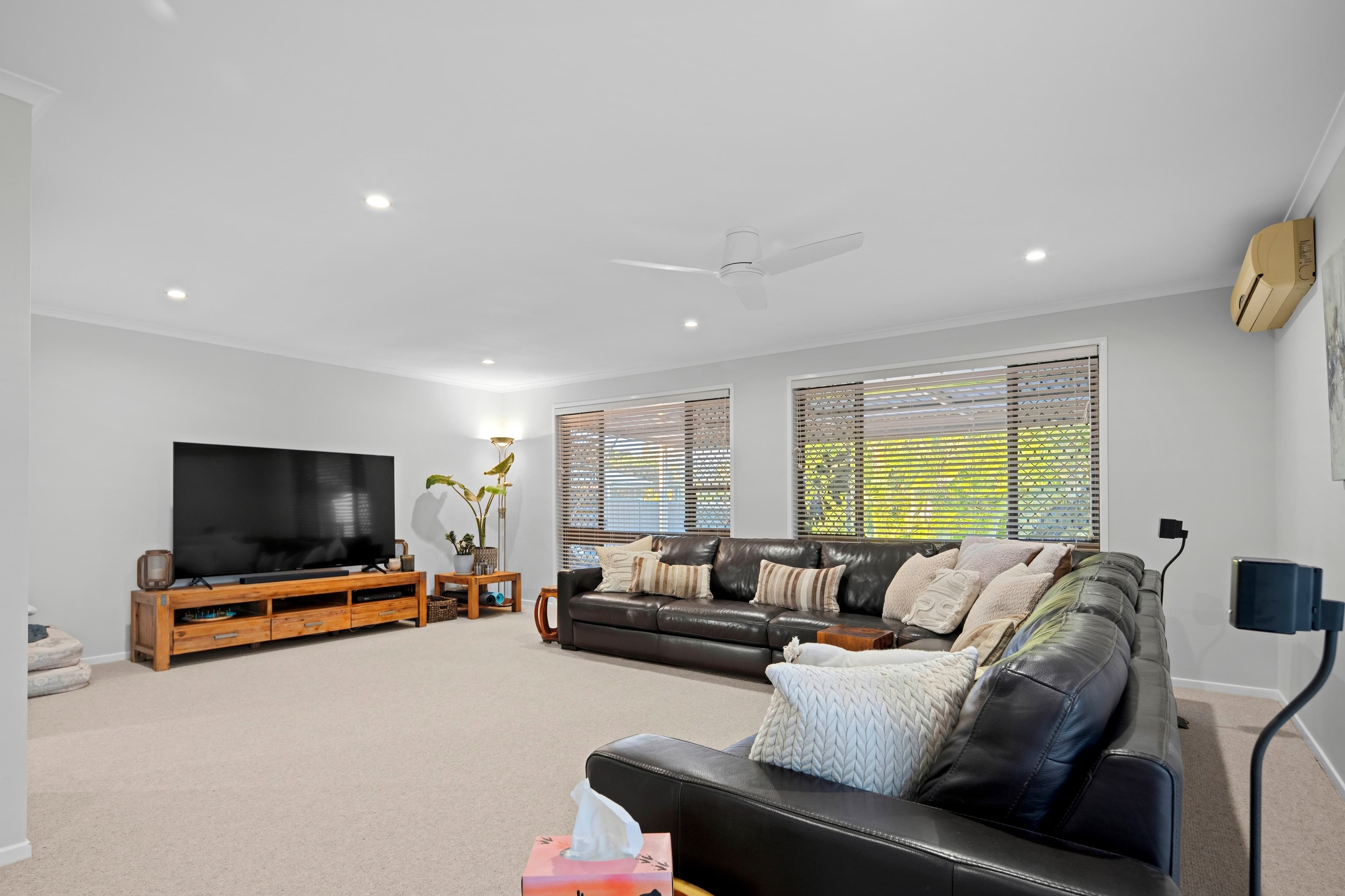 6 Hucker Court, Cleveland, Cleveland - Thumbnail 2