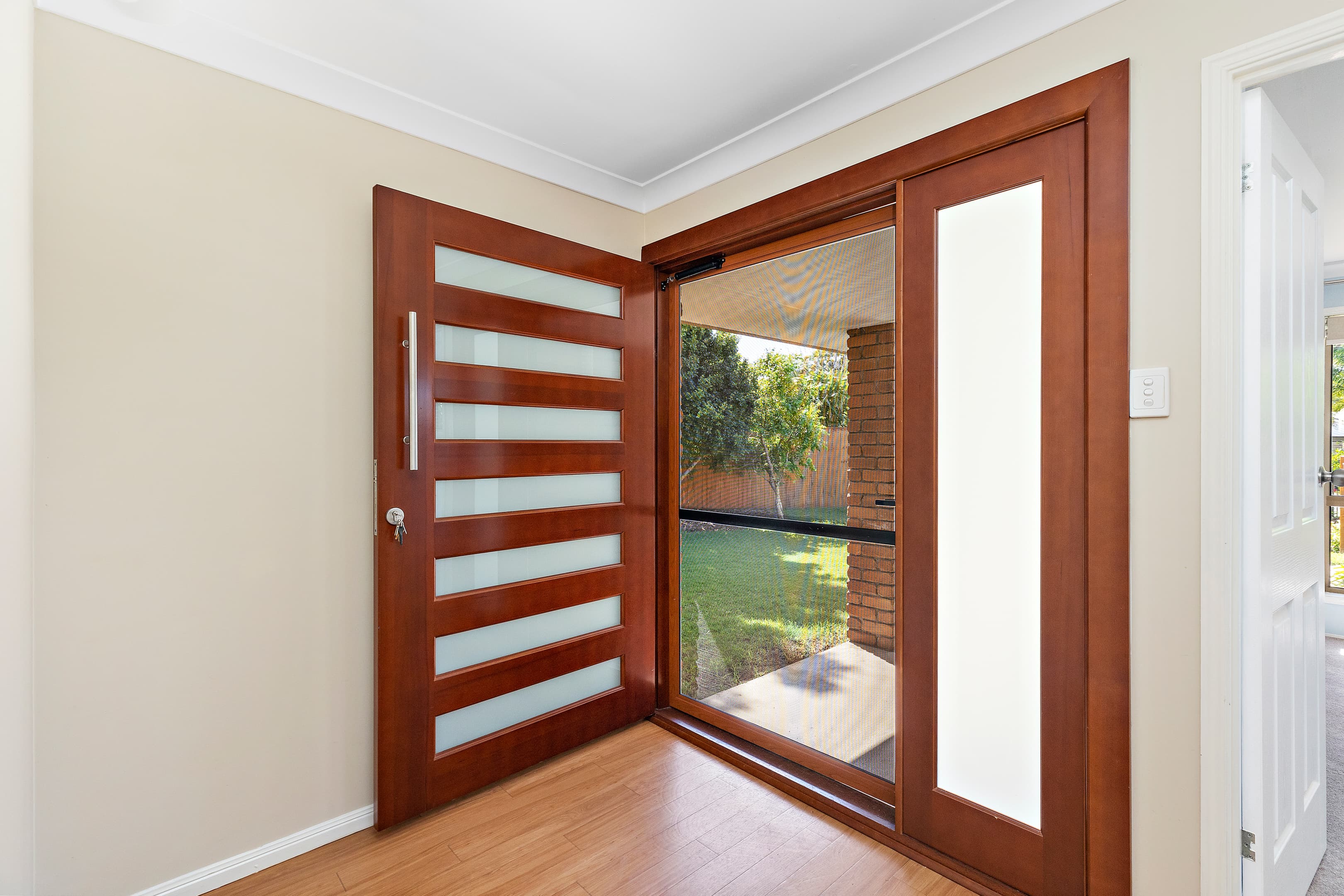 10 Julieanne Court, Cleveland, Cleveland - Thumbnail 4