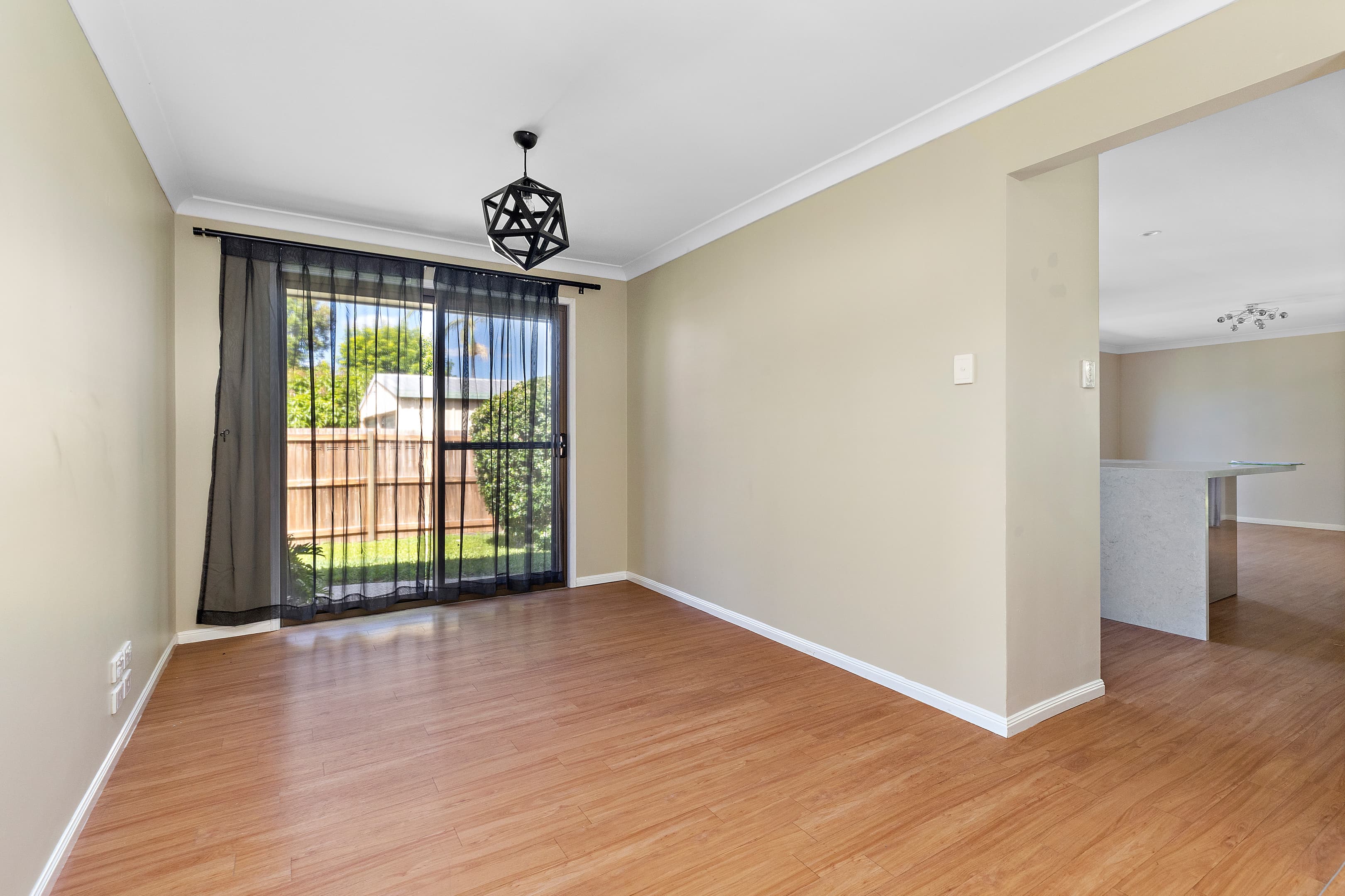 10 Julieanne Court, Cleveland, Cleveland - Thumbnail 7