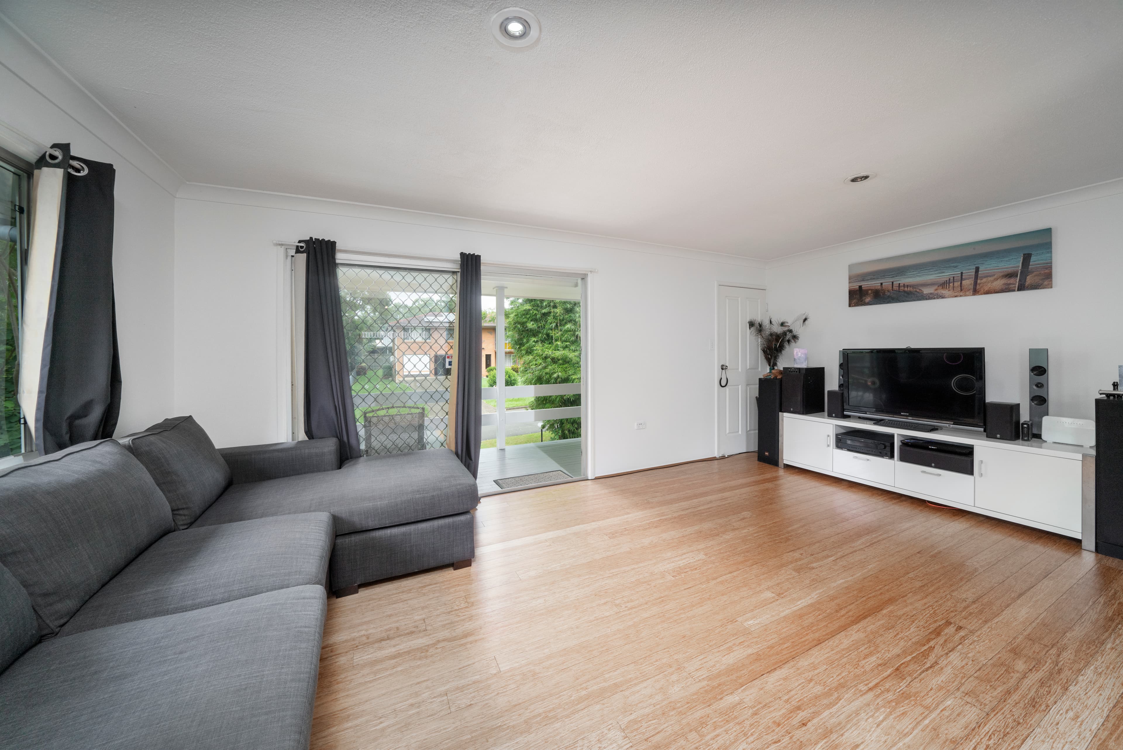 6 Goodge Court, Birkdale, Birkdale - Thumbnail 5
