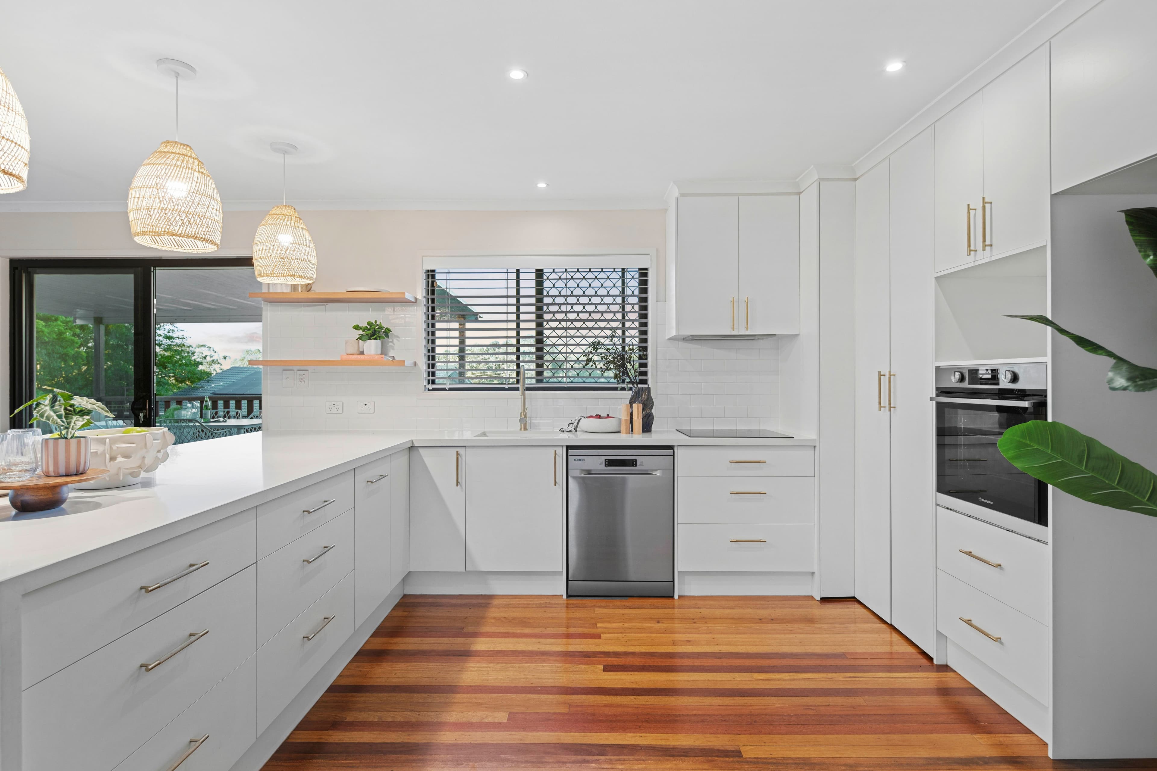 5 Pigeon Court, Birkdale, Birkdale - Thumbnail 4