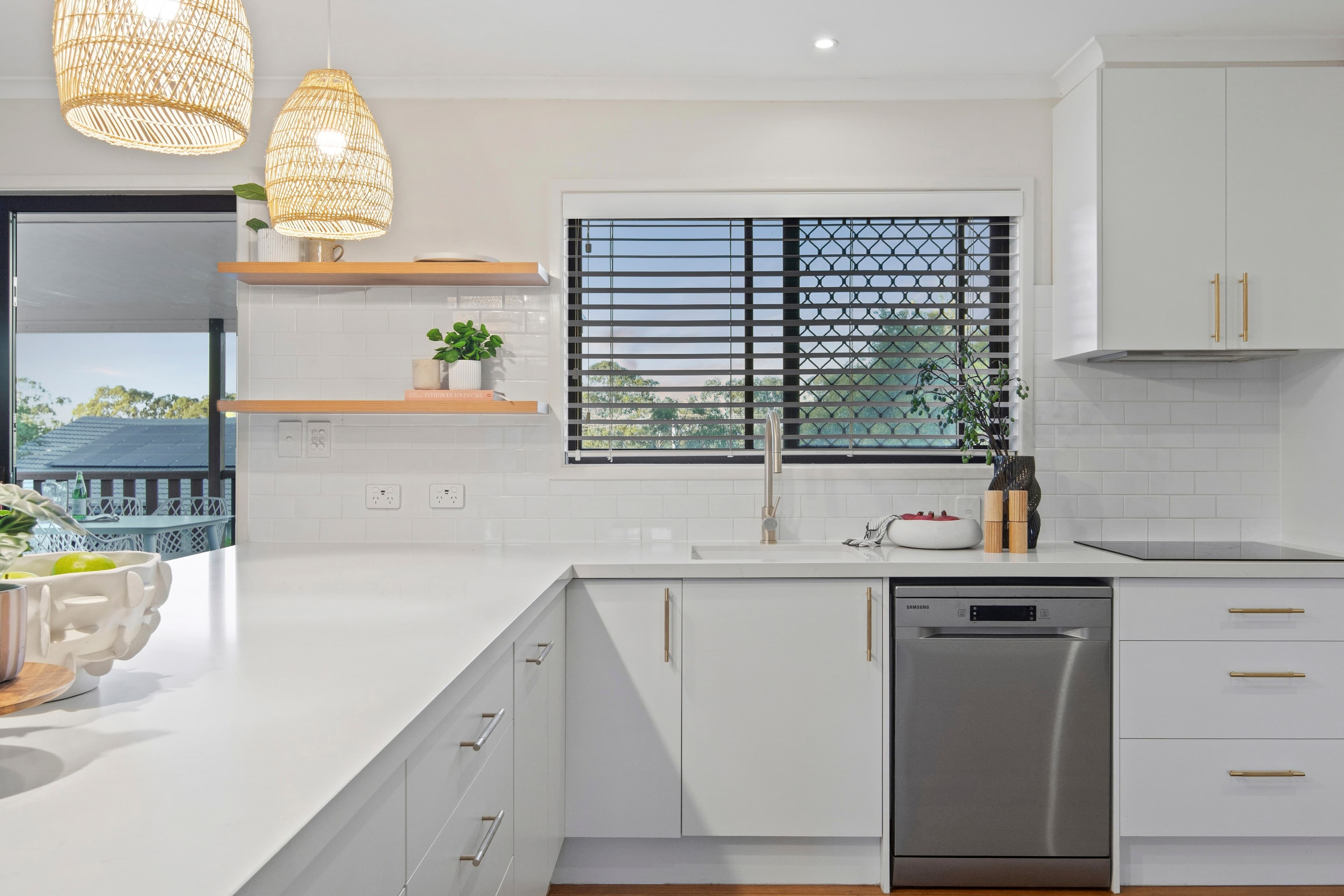 5 Pigeon Court, Birkdale, Birkdale - Thumbnail 7