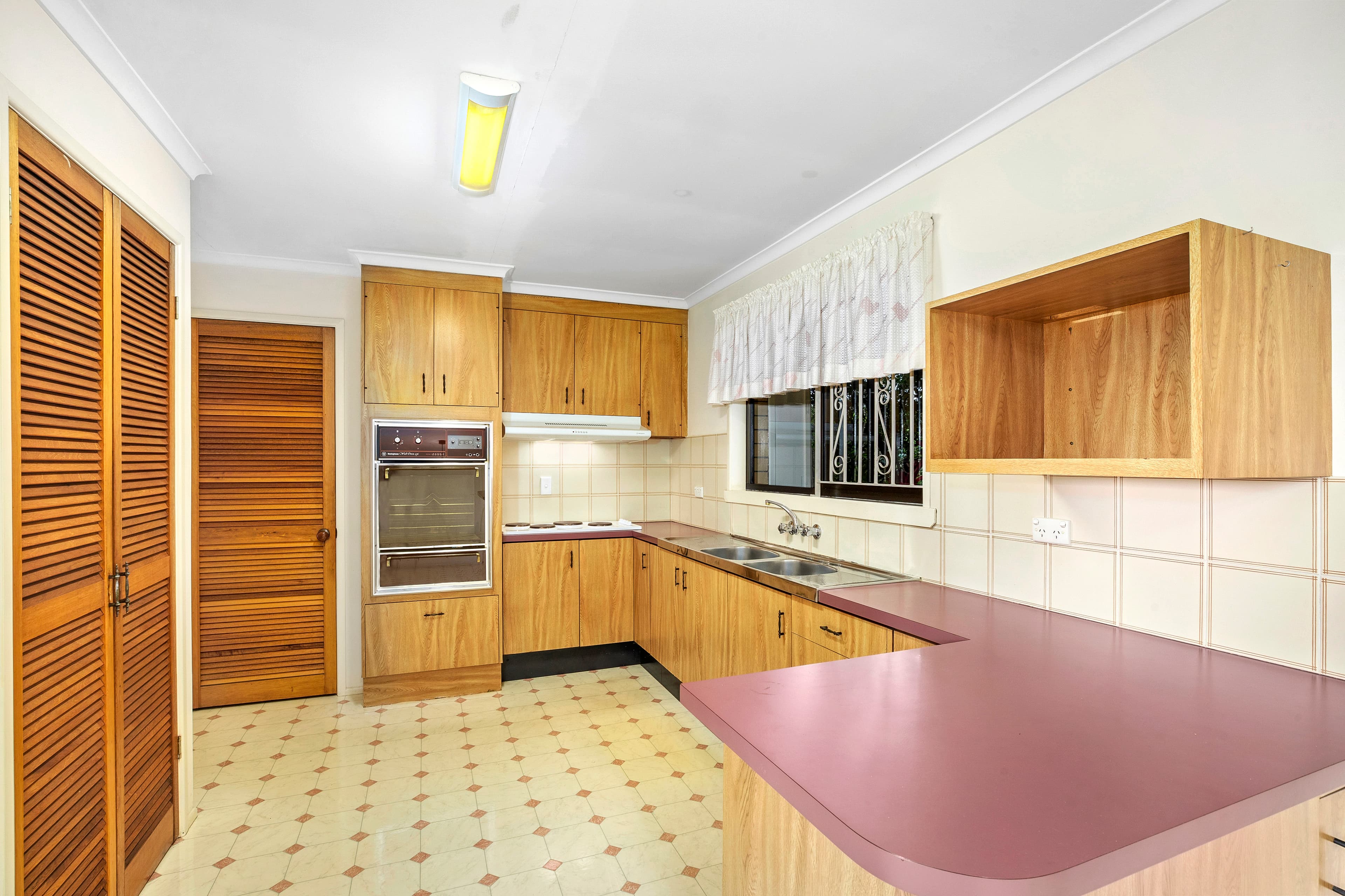 3 Warwick Court, Birkdale, Birkdale - Thumbnail 6