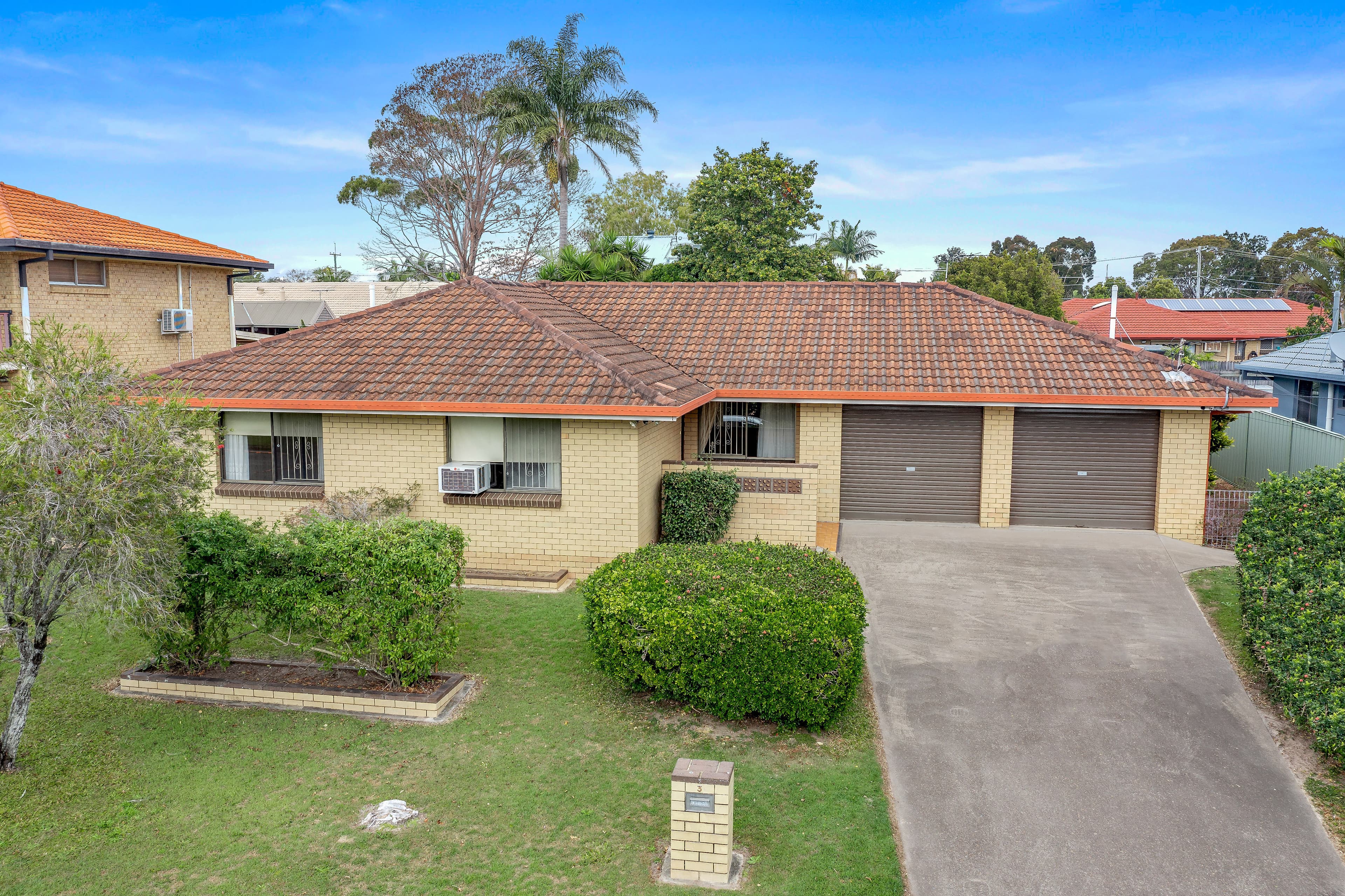 3 Warwick Court, Birkdale, Birkdale - Thumbnail 2