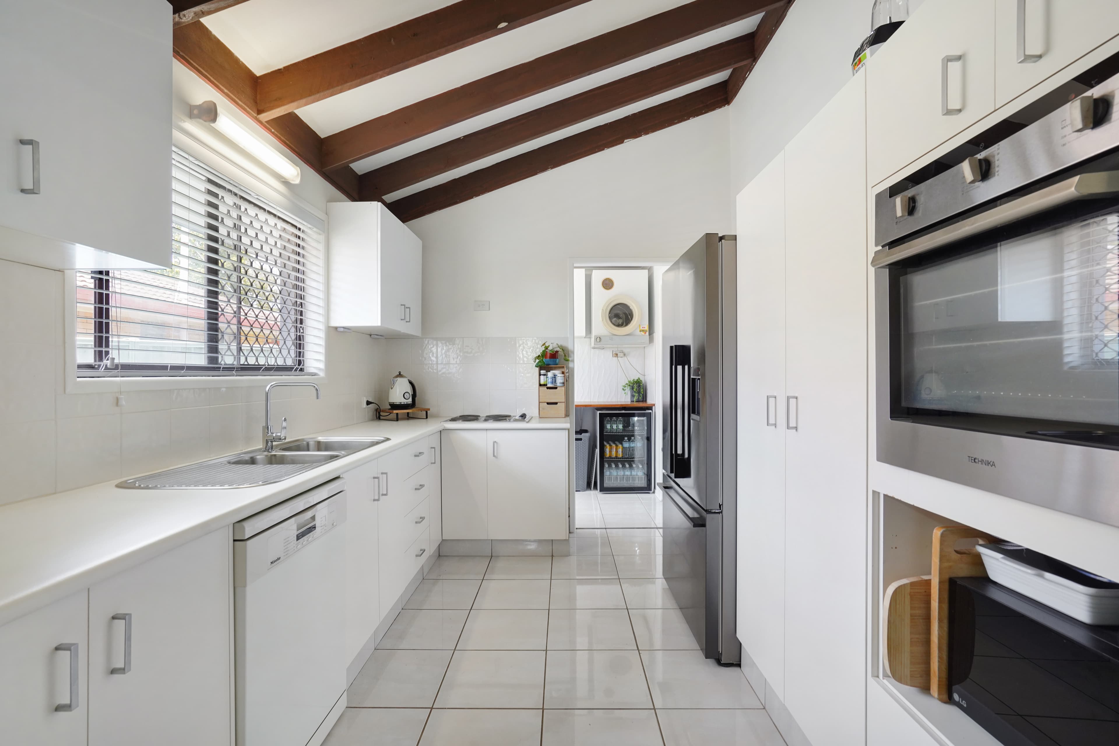 2 Warwick Court, Birkdale, Birkdale - Thumbnail 7
