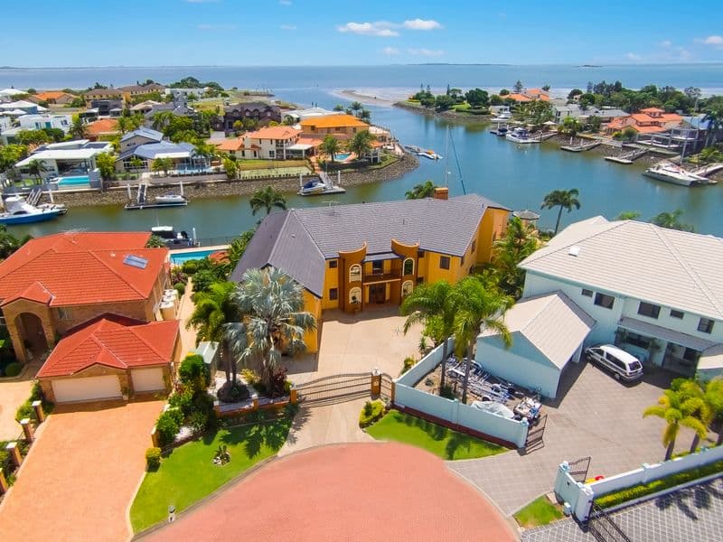 19 Boom Court, Birkdale, Birkdale - Image 1
