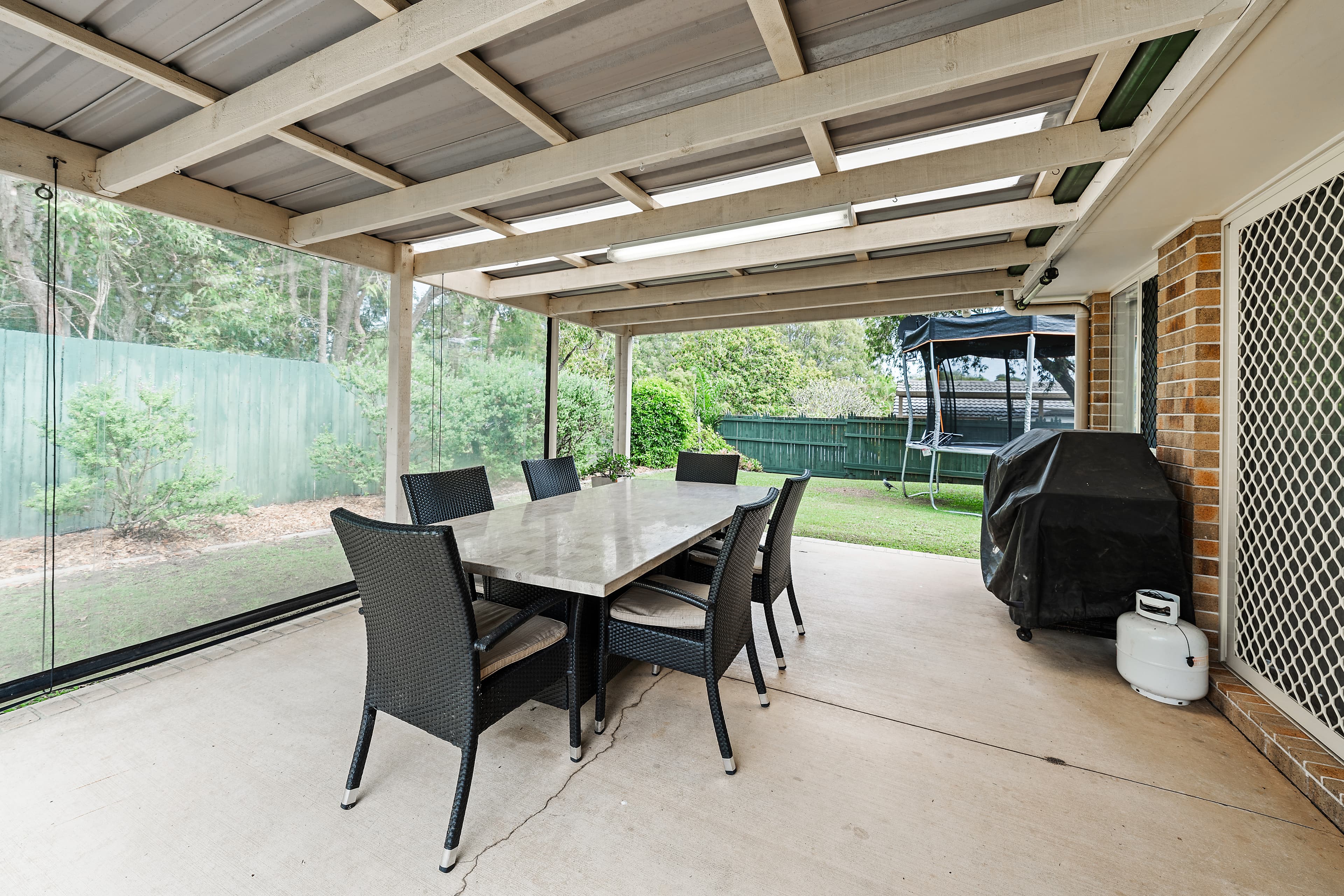13 Goodenia Court, Birkdale, Birkdale - Thumbnail 8