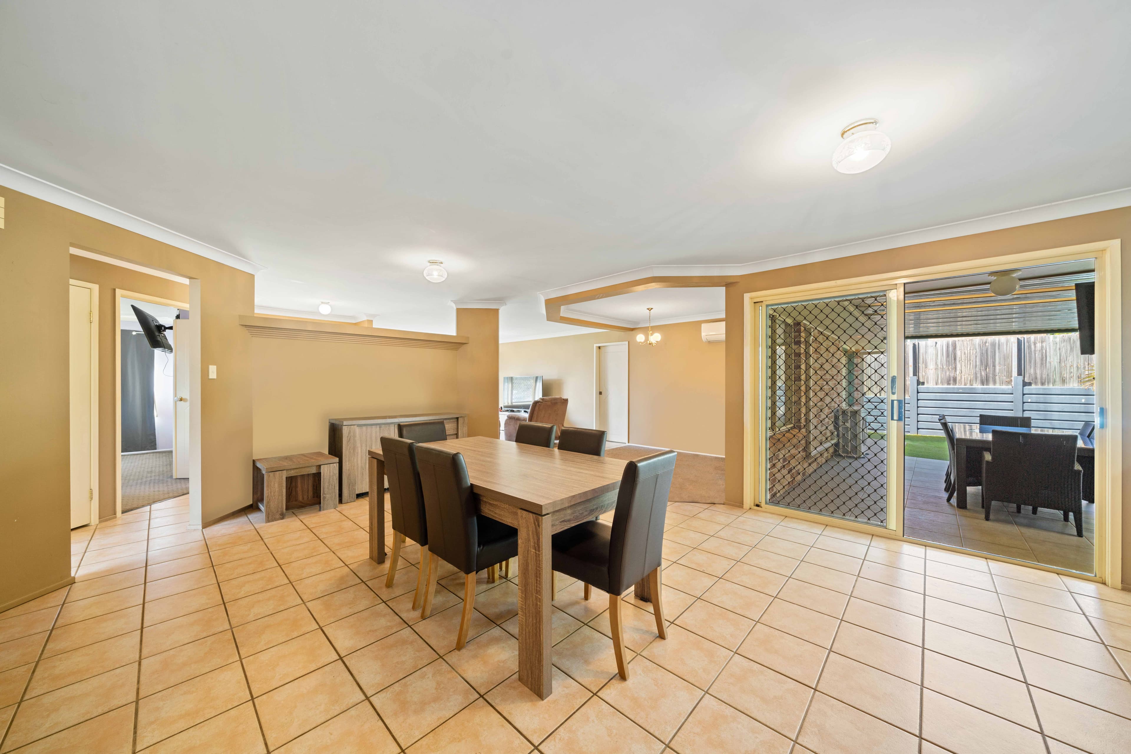 71 Hailey Drive, Birkdale, Birkdale - Thumbnail 5