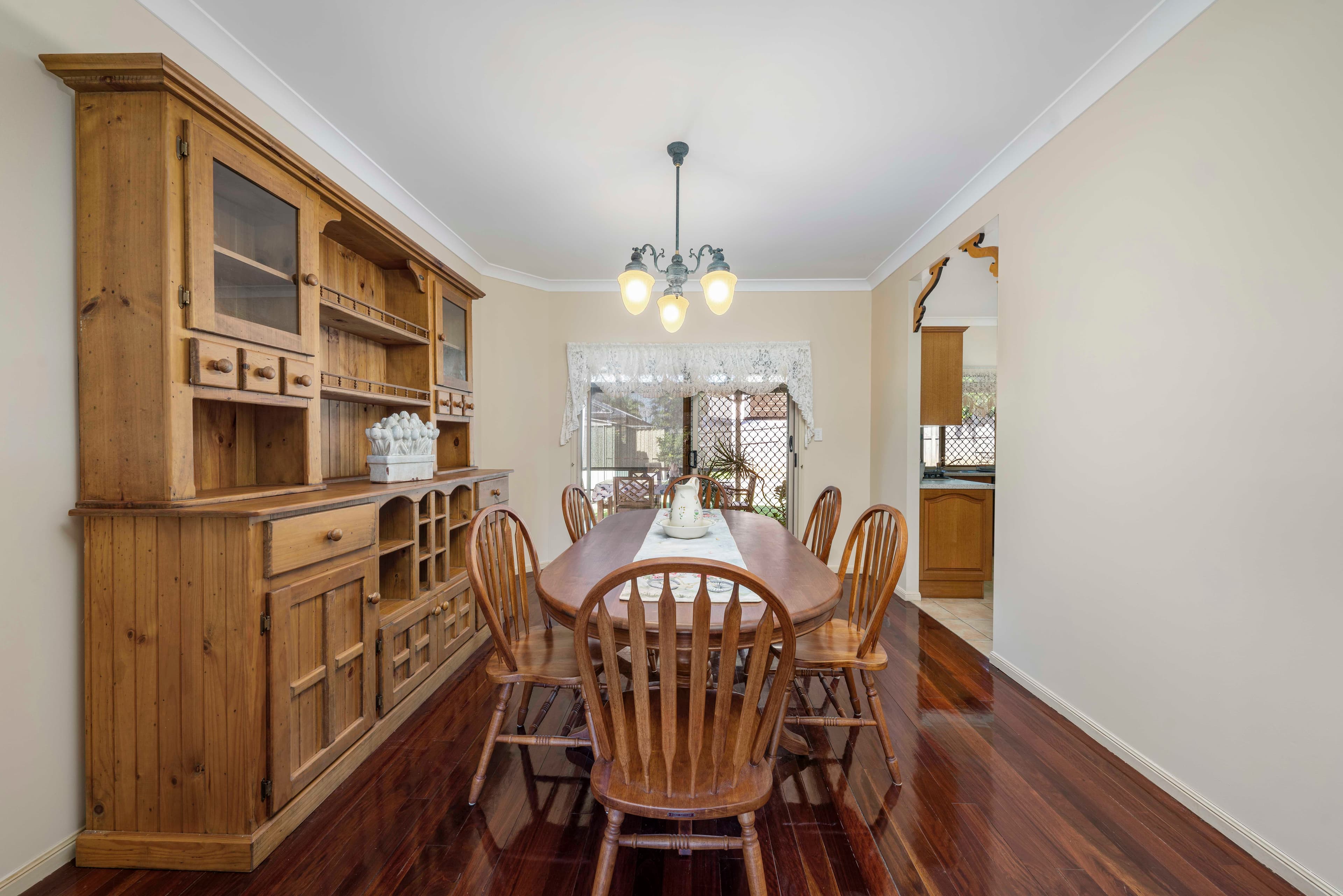 31 Carinyan Drive, Birkdale, Birkdale - Thumbnail 4
