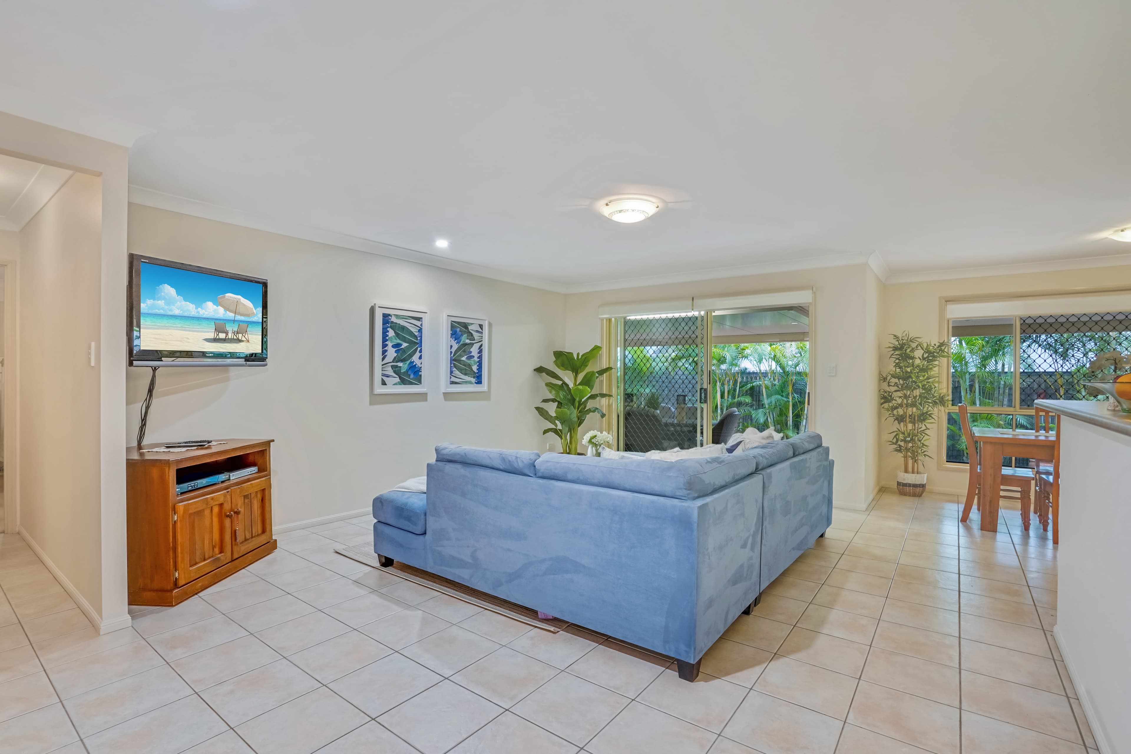 7 Pentland Close, Birkdale, Birkdale - Thumbnail 4