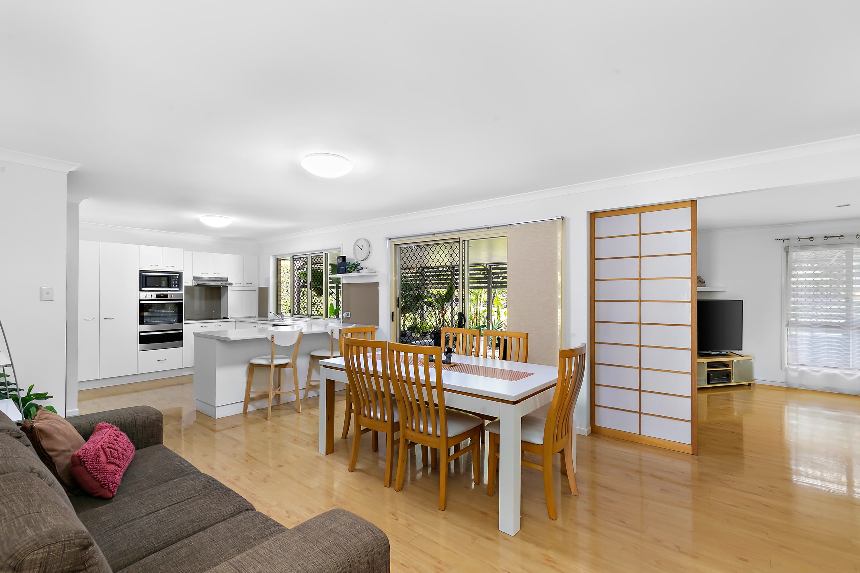 17 Mecoli Court, Birkdale, Birkdale - Thumbnail 5
