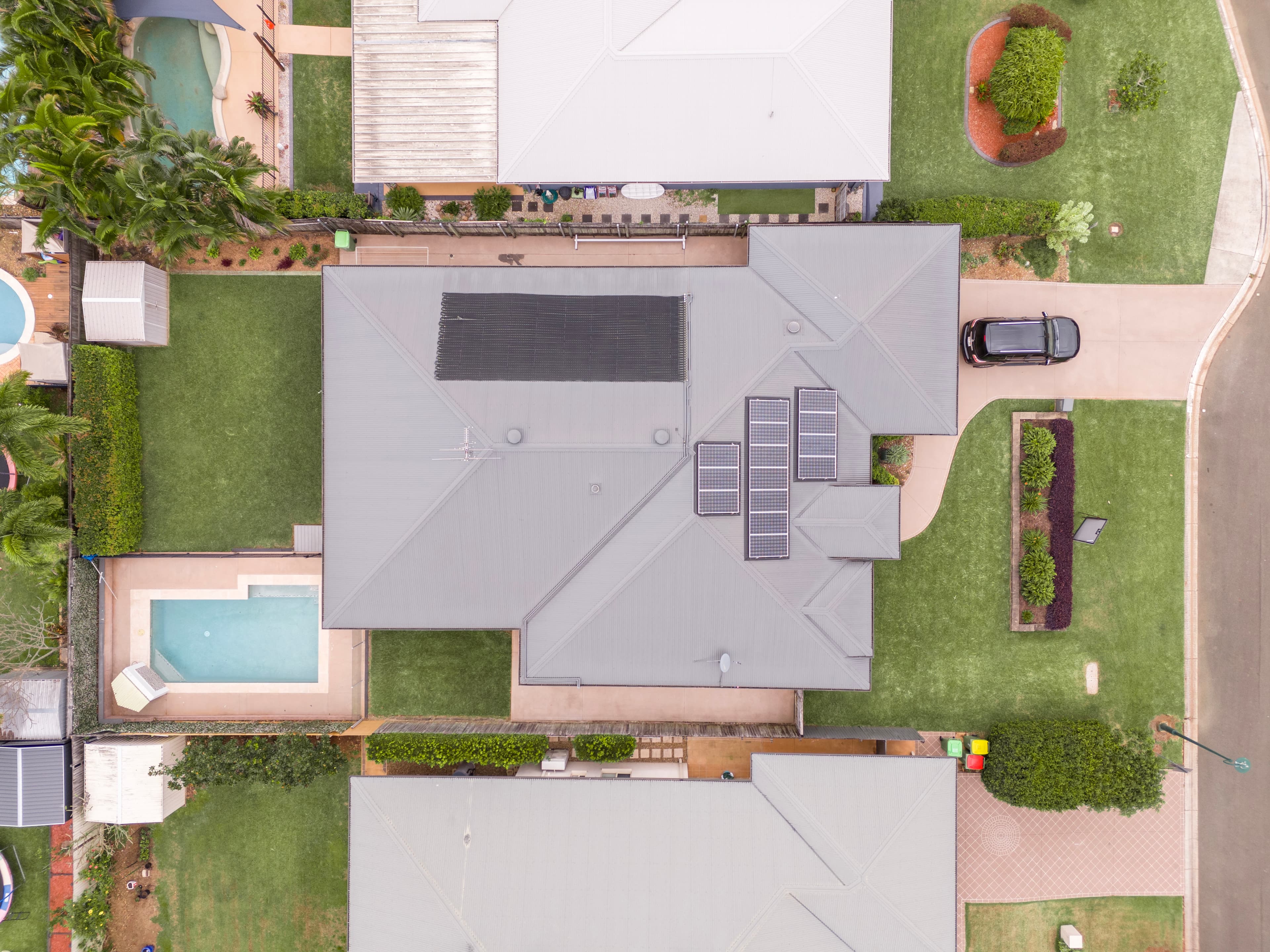 10 Lanaglen Drive, Birkdale, Birkdale - Thumbnail 2