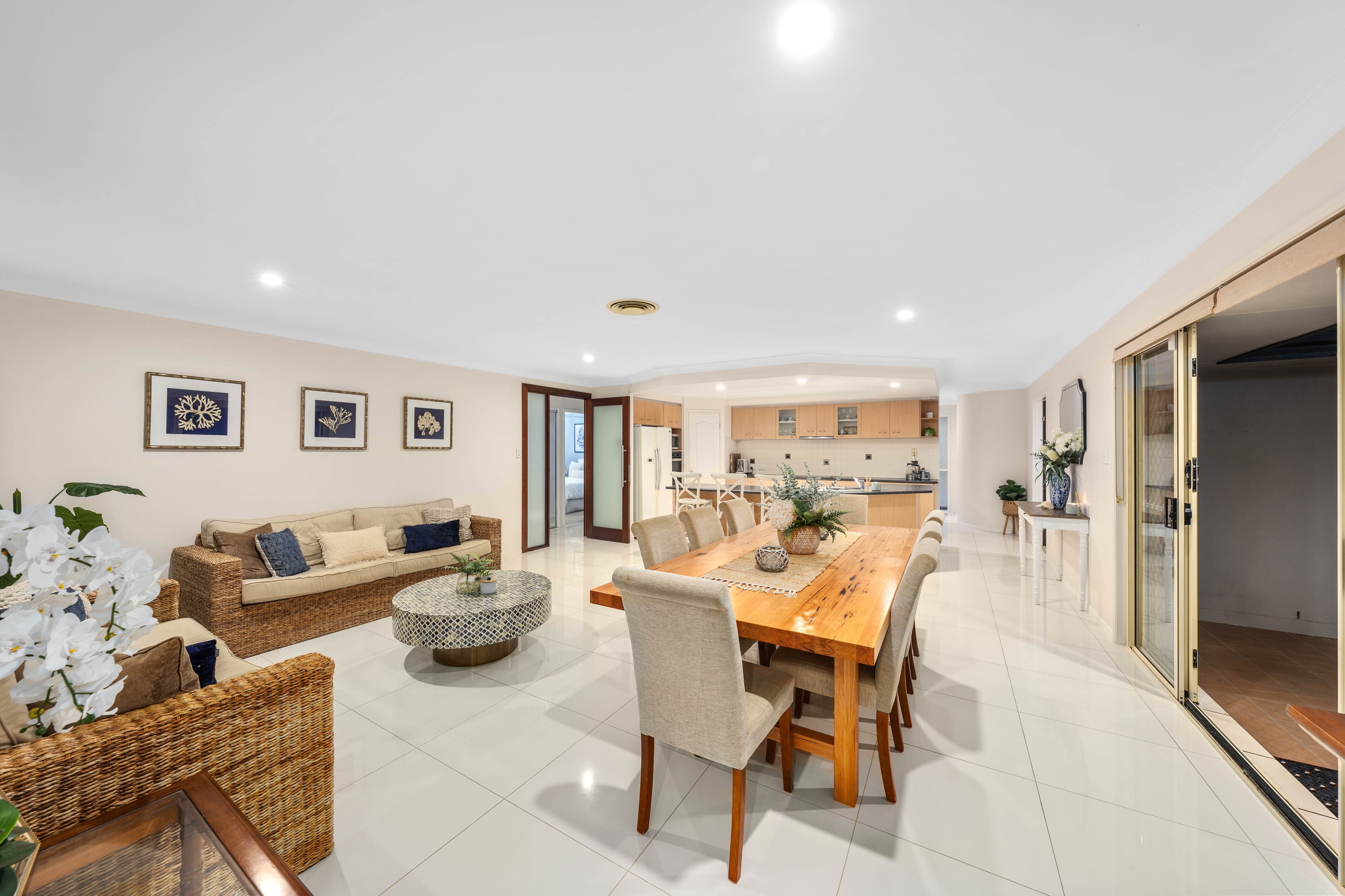 8 Lanaglen Drive, Birkdale, Birkdale - Thumbnail 5