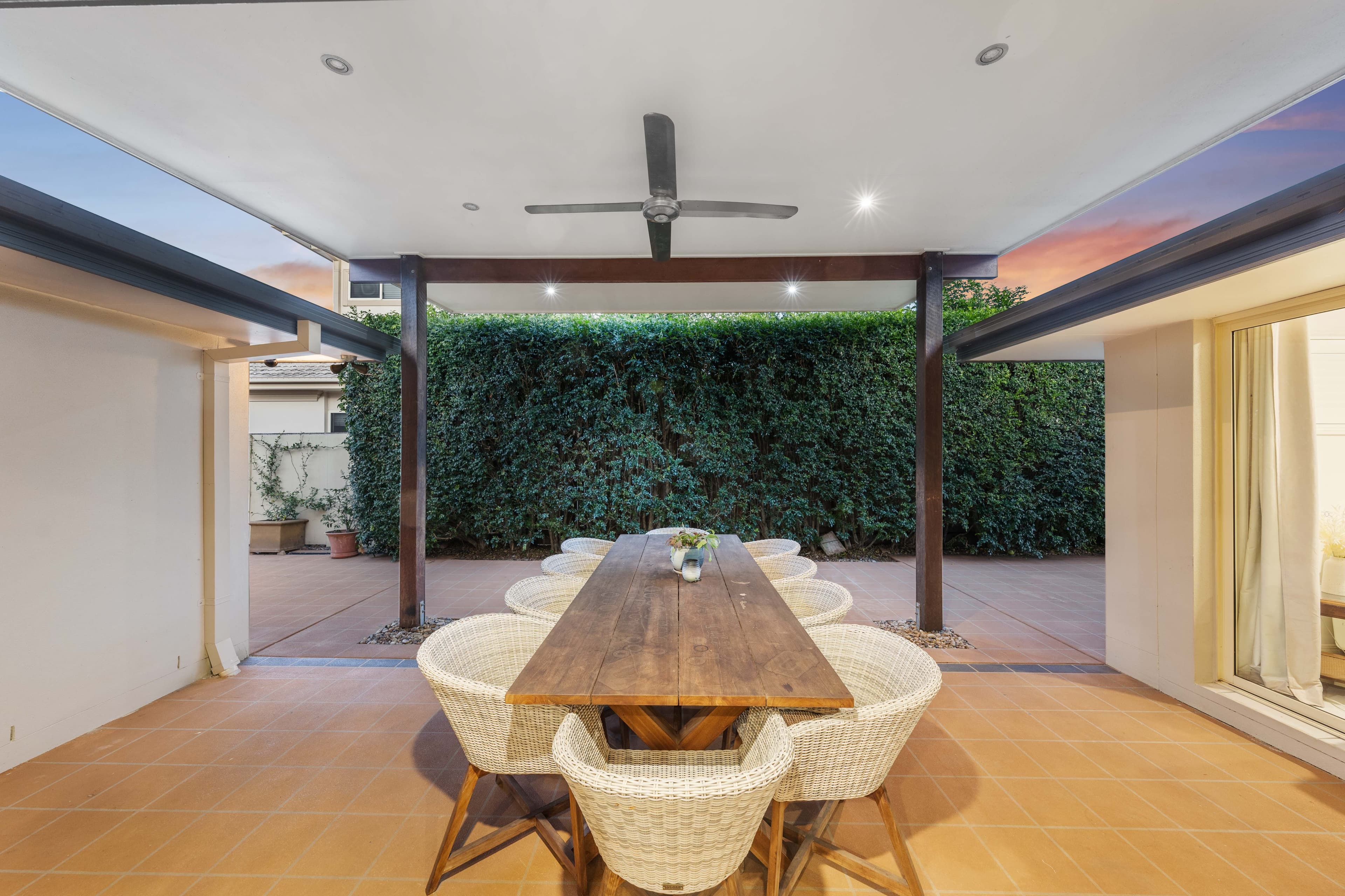 8 Lanaglen Drive, Birkdale, Birkdale - Thumbnail 7