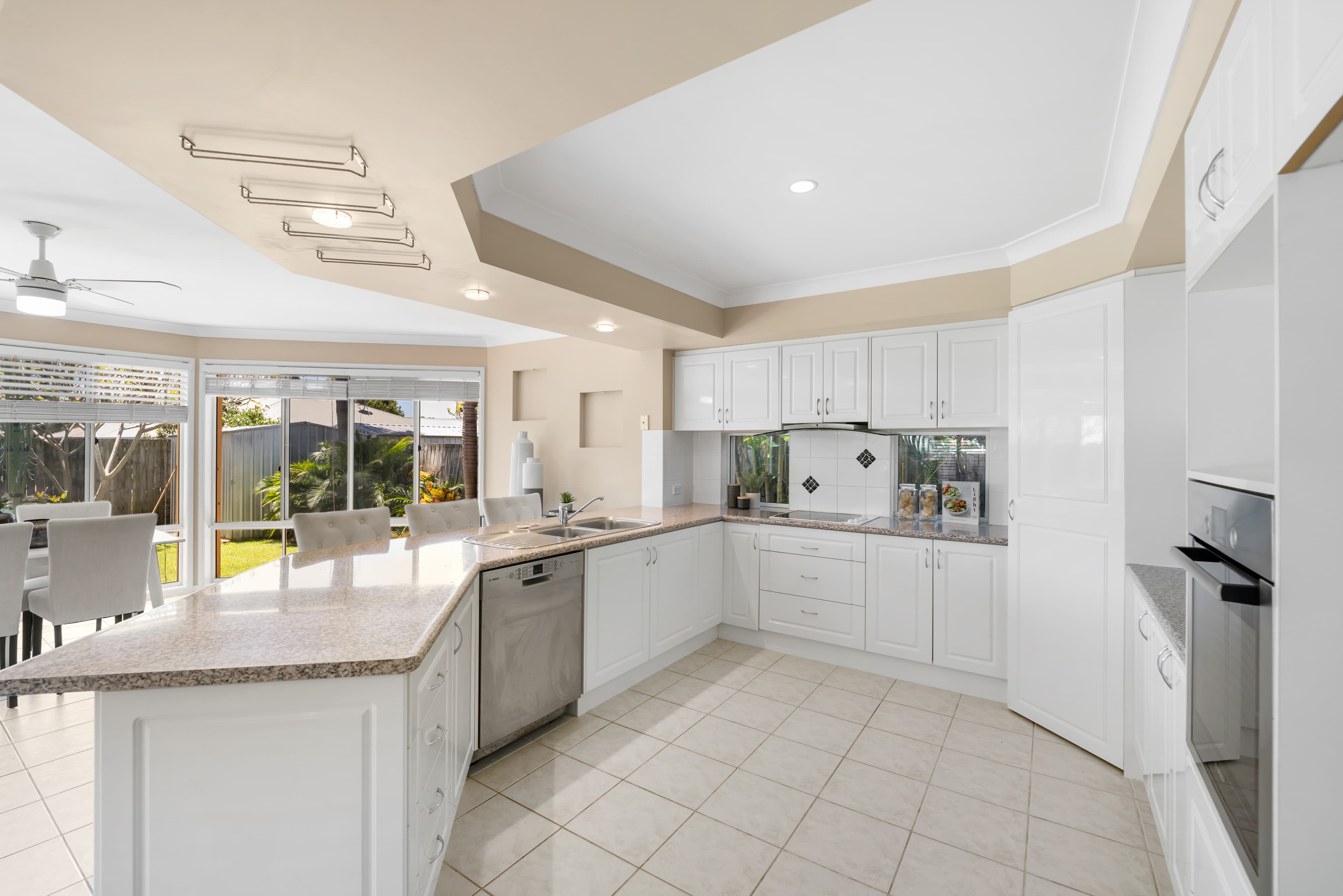 15 Mallan Terrace, Birkdale, Birkdale - Thumbnail 3