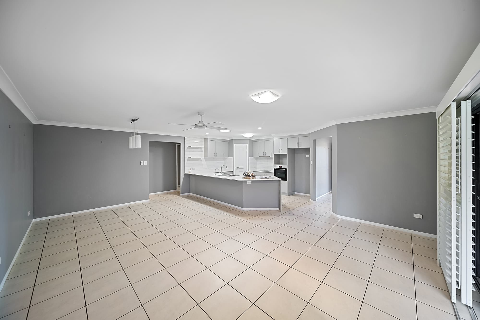 51 MacFarlan Street, Birkdale, Birkdale - Thumbnail 4