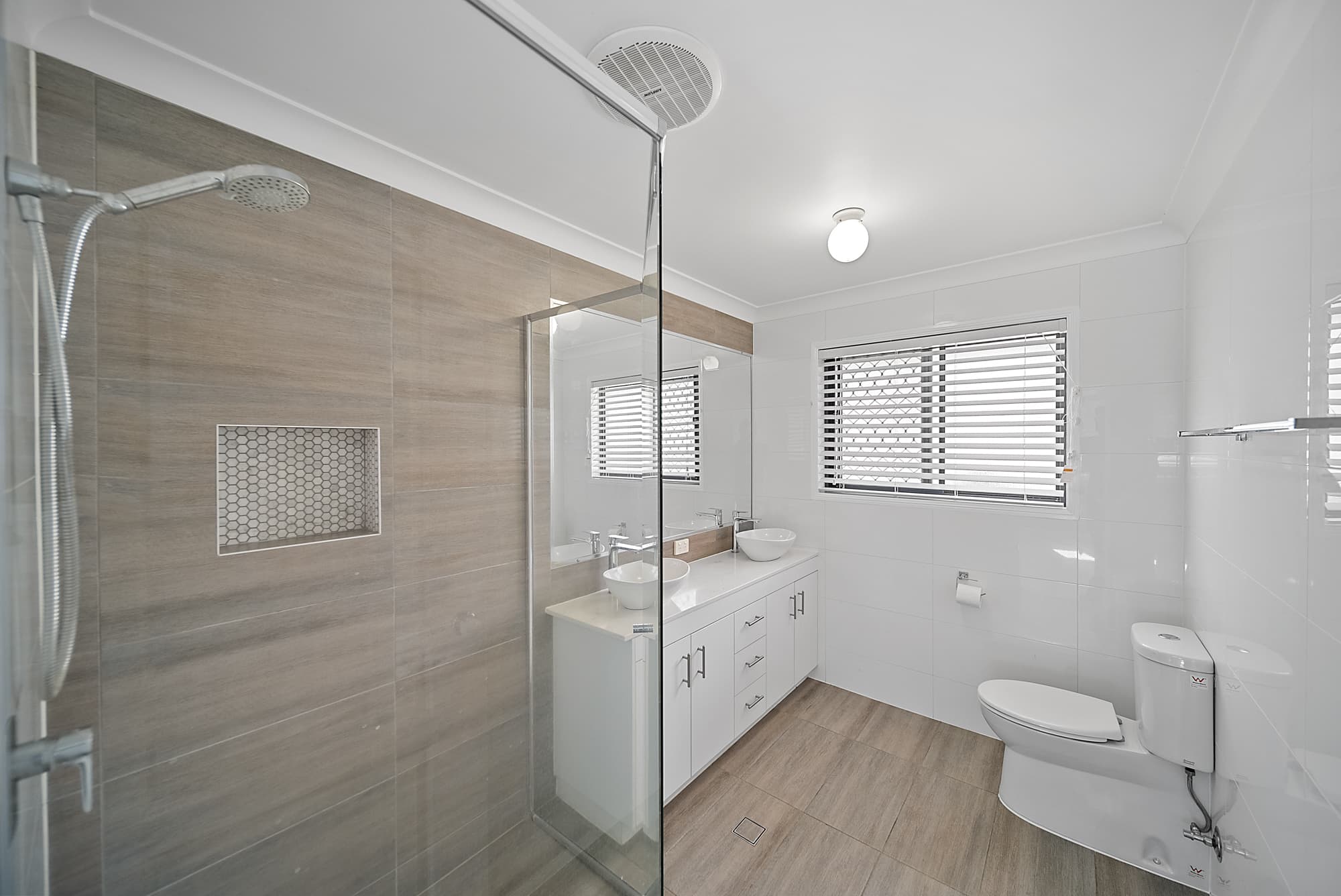 51 MacFarlan Street, Birkdale, Birkdale - Thumbnail 5