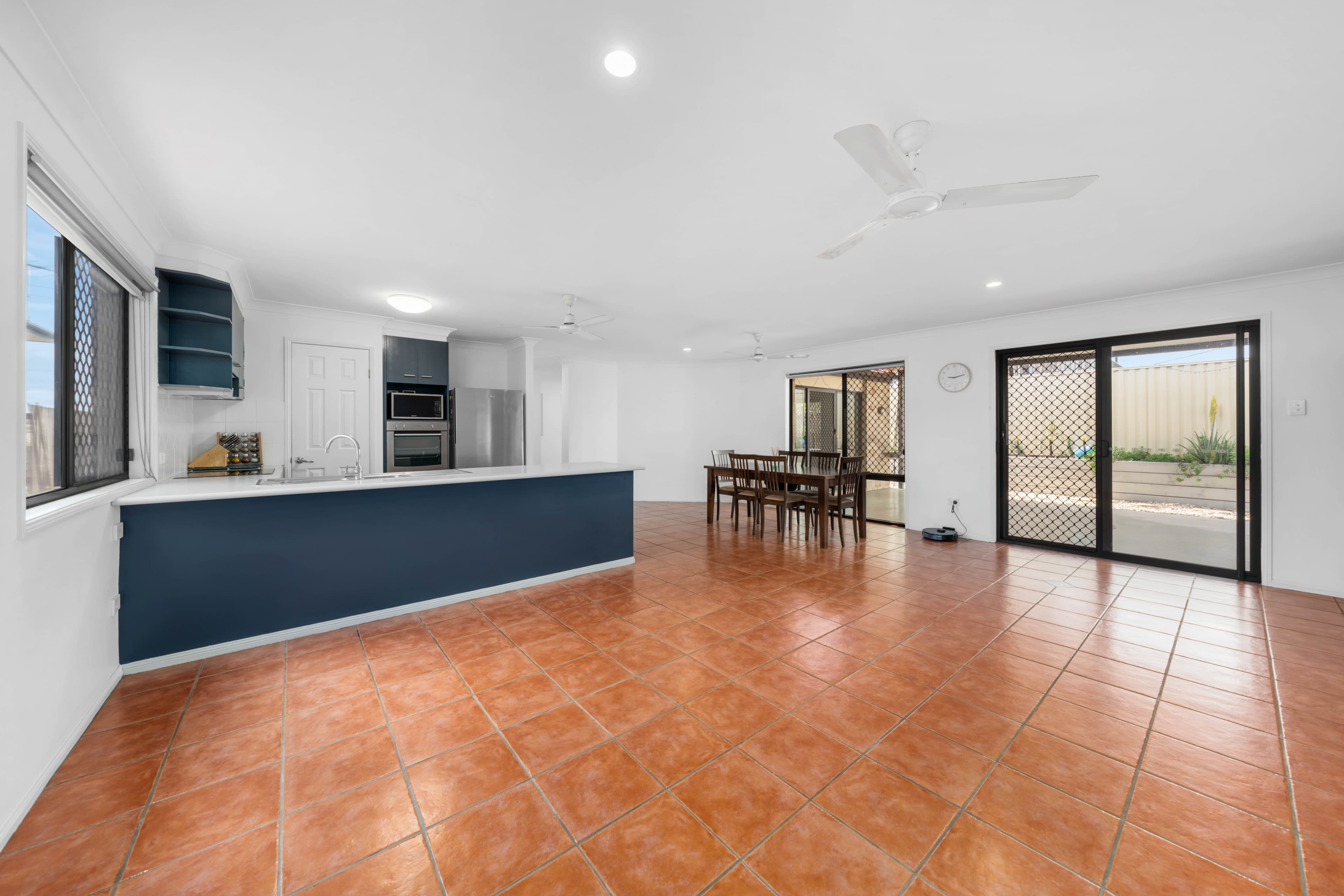 167 Redland Bay Road, Capalaba, Capalaba - Thumbnail 3