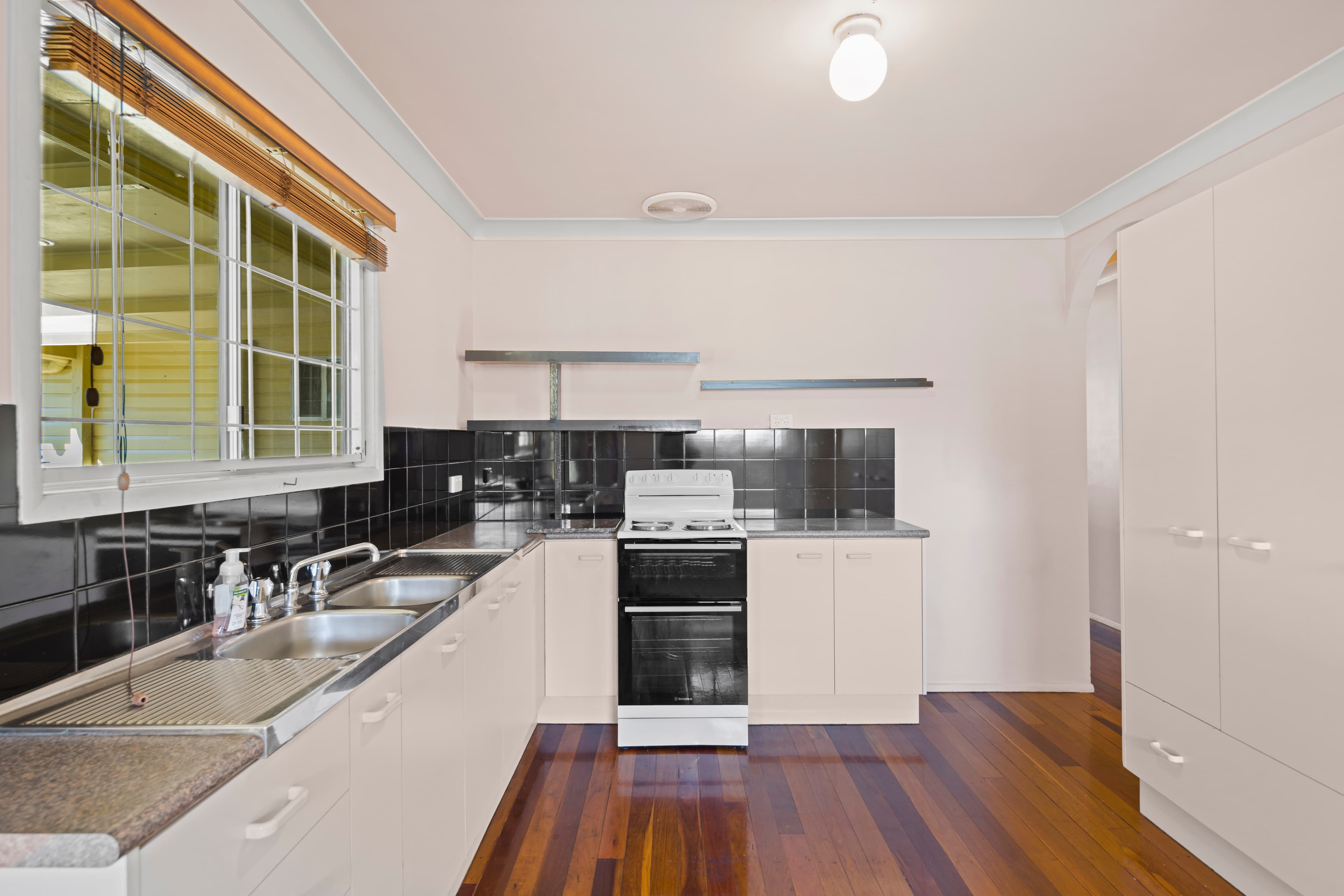 16 Abelia Street, Alexandra Hills, Alexandra Hills - Thumbnail 4