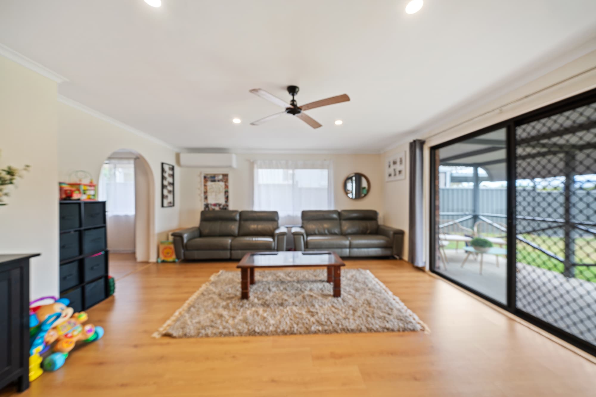 16 Plymstock Street, Alexandra Hills, Alexandra Hills - Thumbnail 3