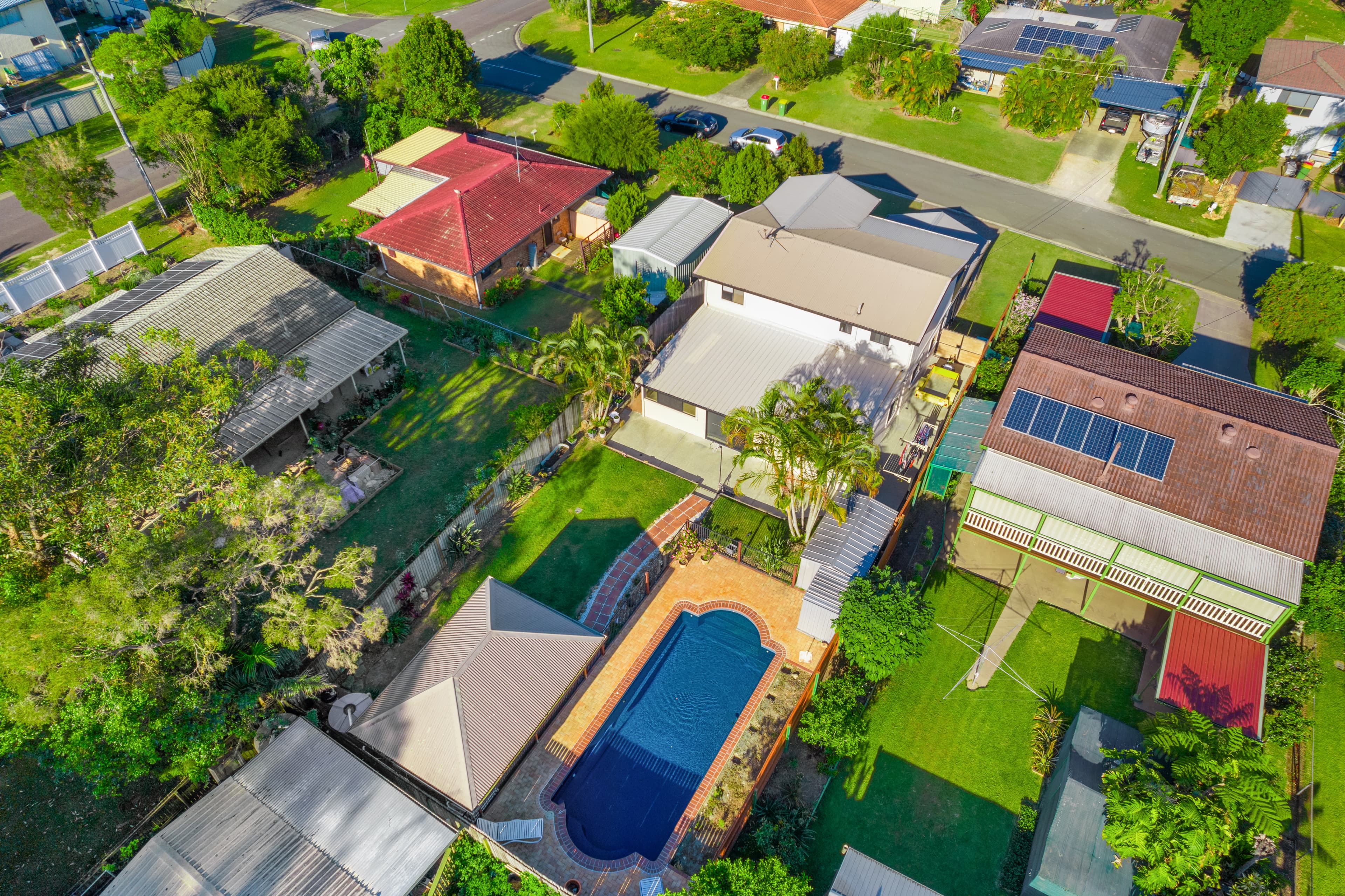 8 Lisa Street, Redland Bay, Redland Bay - Thumbnail 4