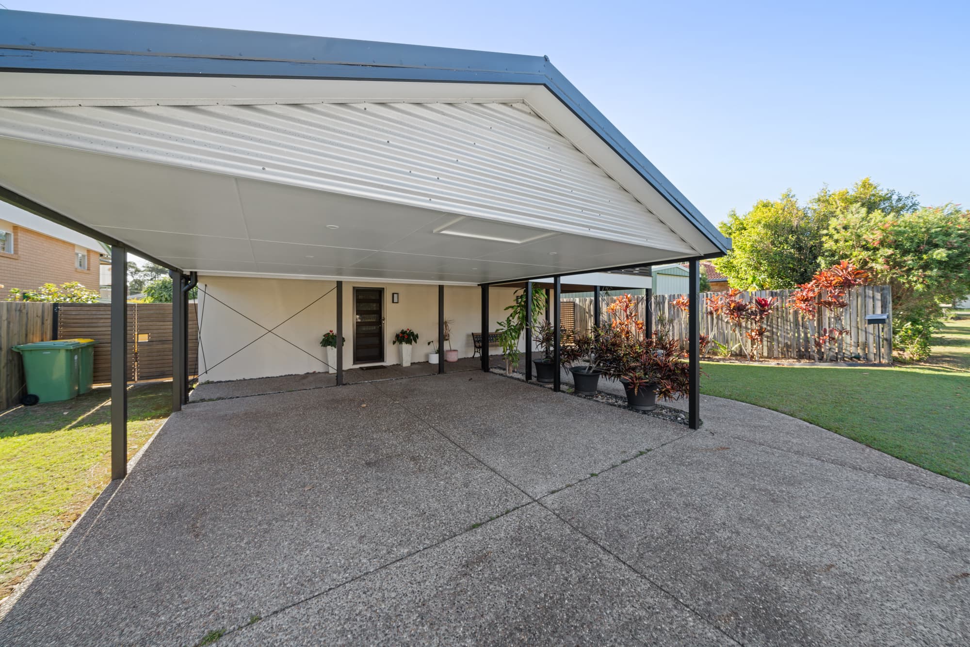 8 Lisa Street, Redland Bay, Redland Bay - Thumbnail 3