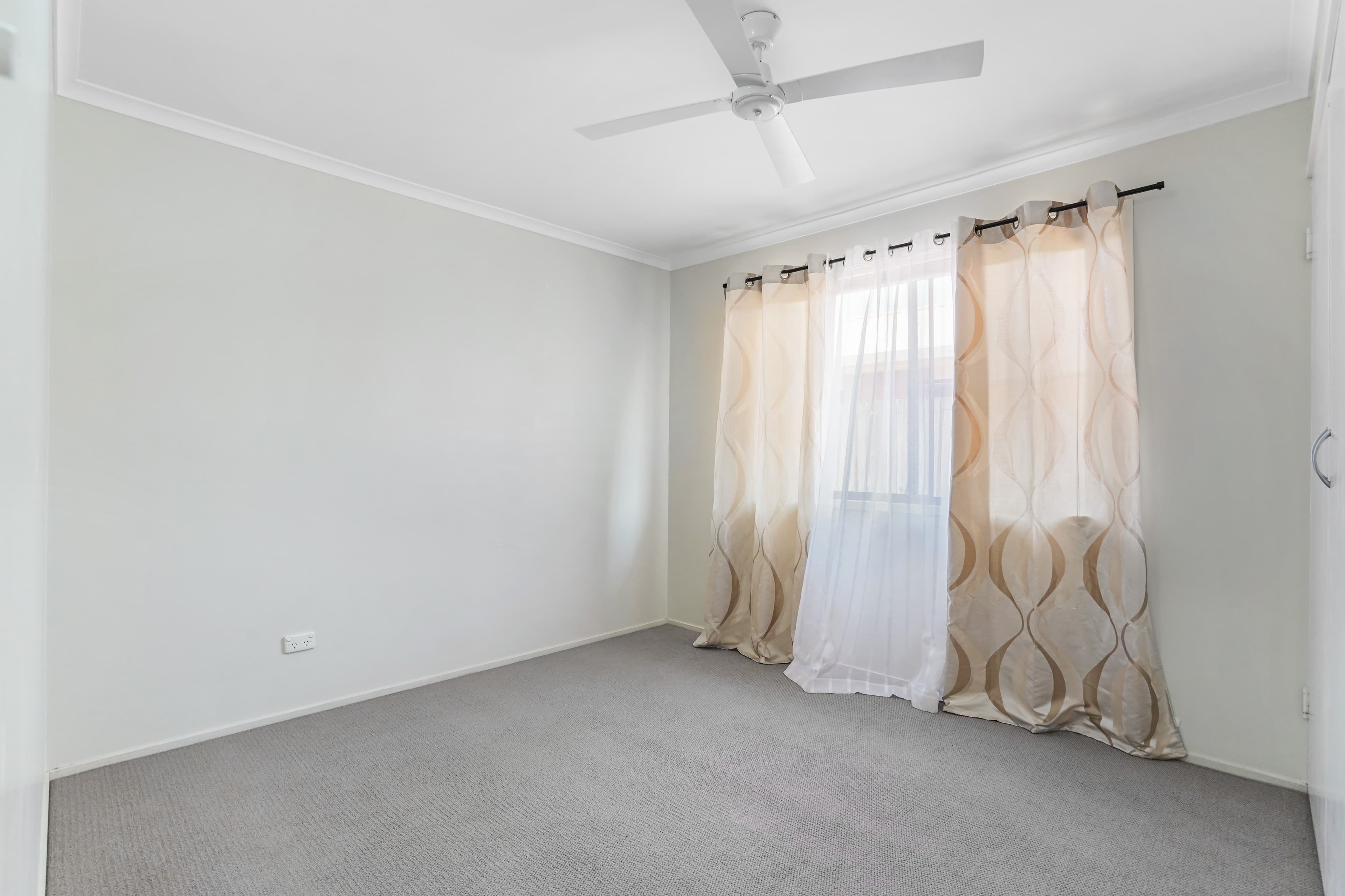211 Dart Street, Redland Bay, Redland Bay - Thumbnail 5