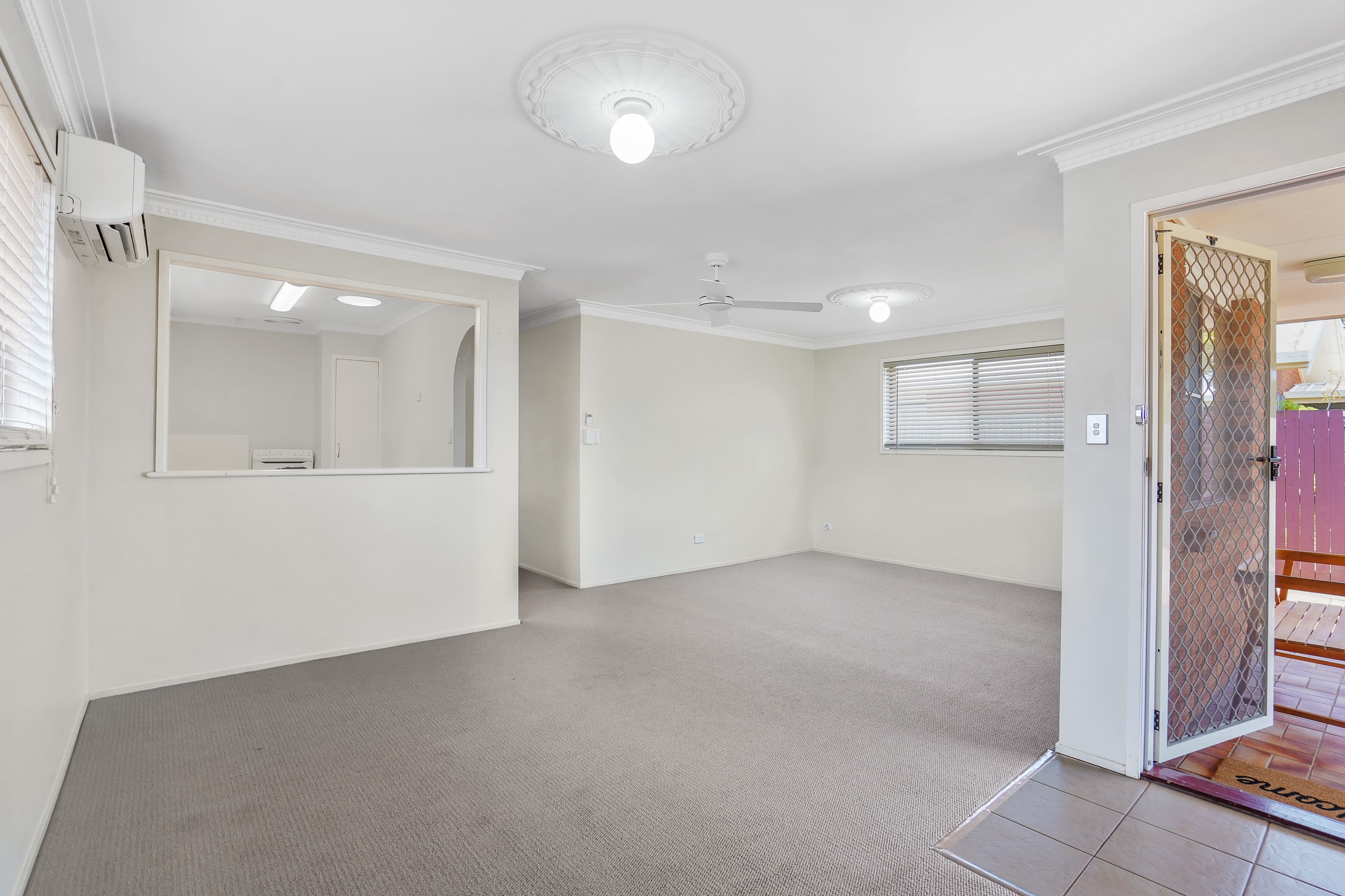 211 Dart Street, Redland Bay, Redland Bay - Thumbnail 3
