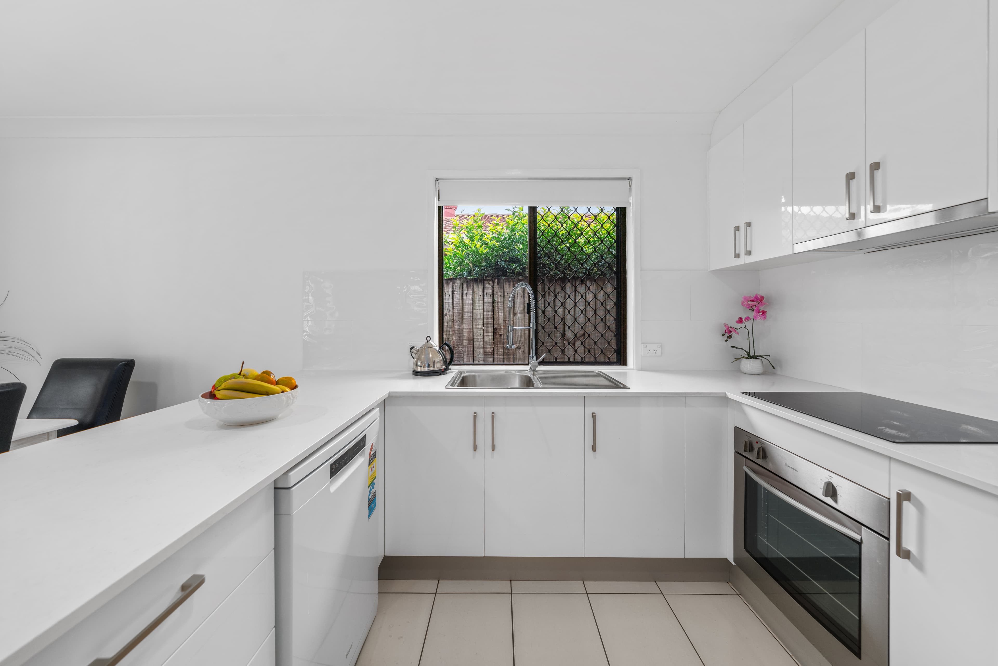 216 Cane Street, Redland Bay, Redland Bay - Thumbnail 4