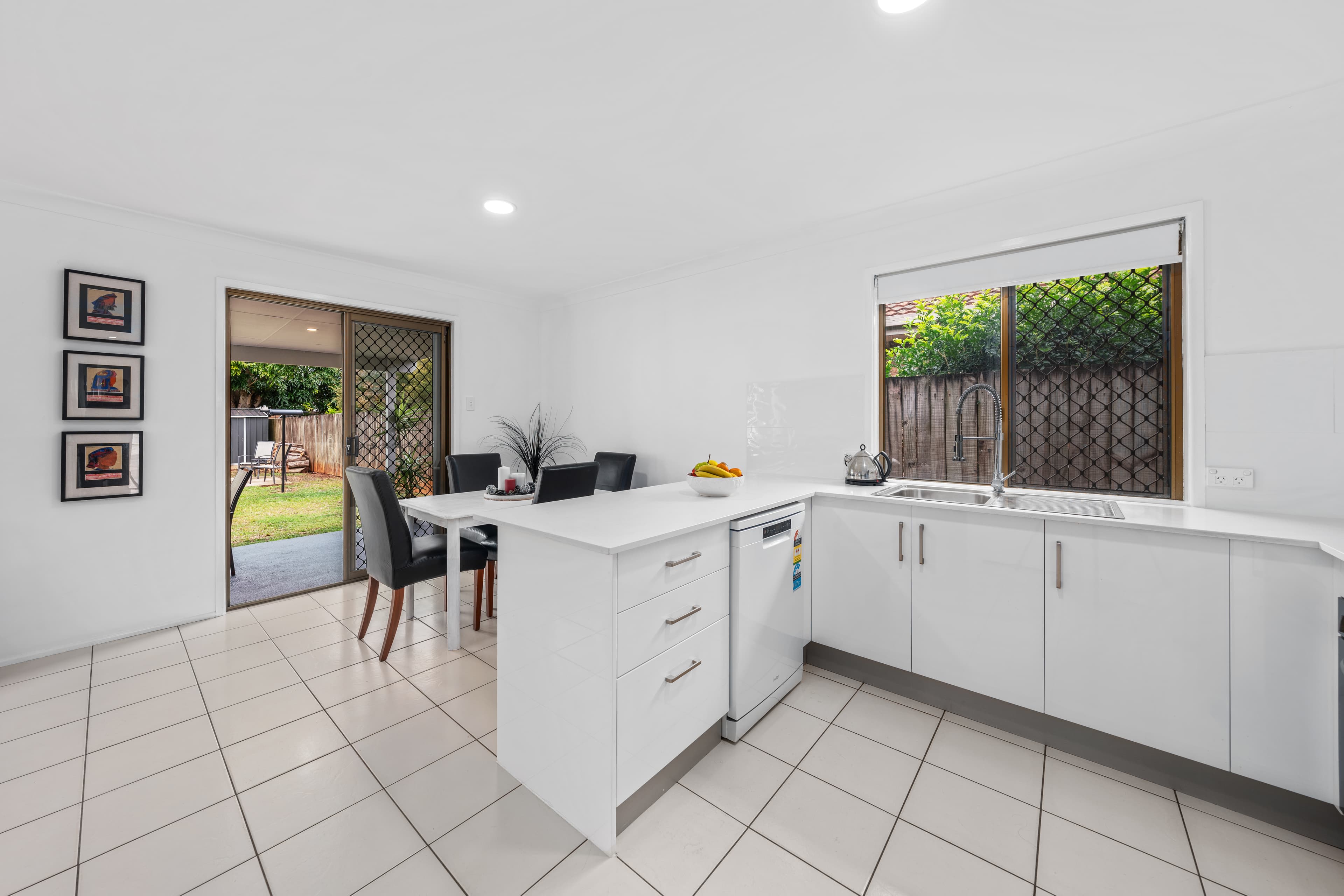 216 Cane Street, Redland Bay, Redland Bay - Thumbnail 6