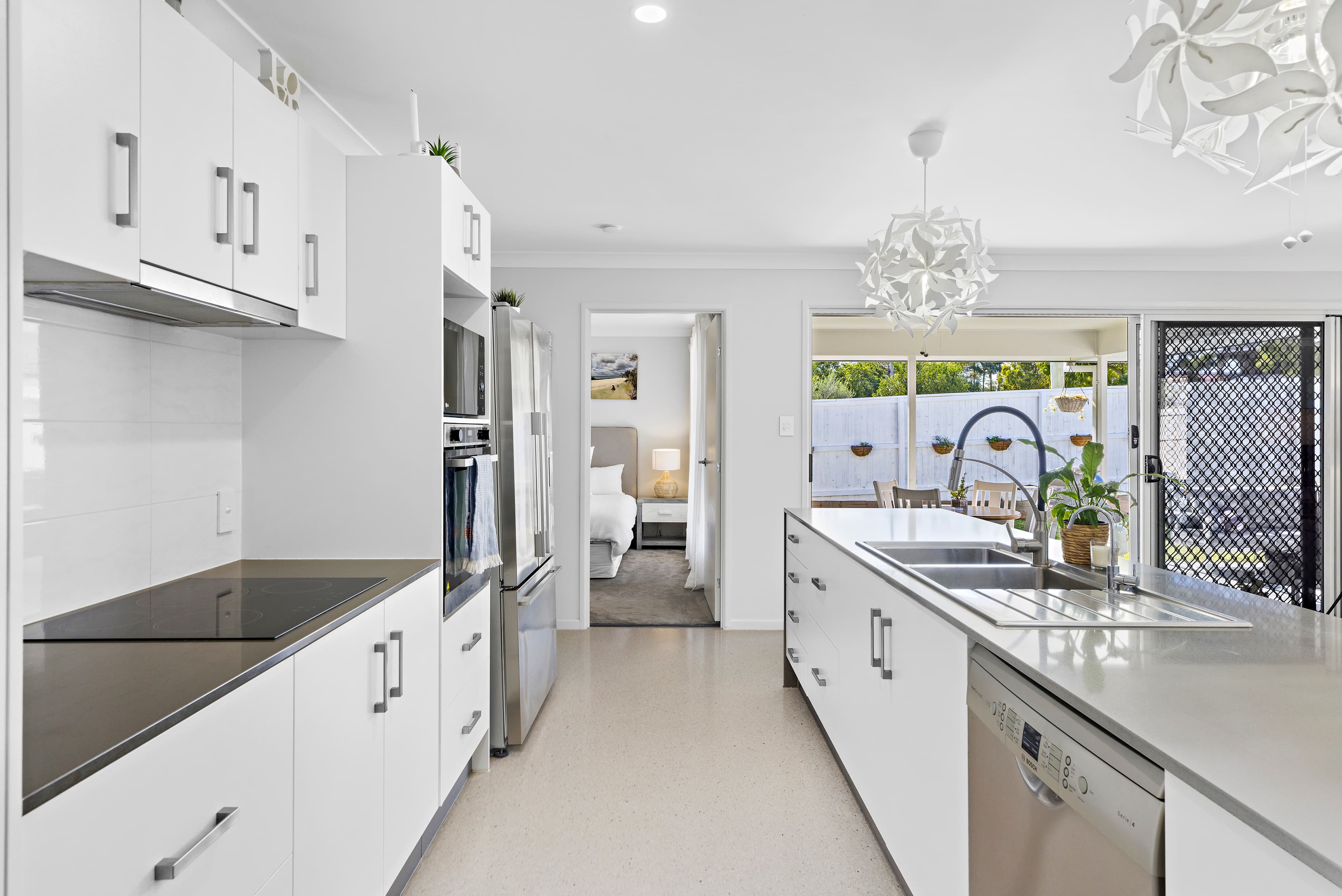 37 Mill Street, Redland Bay, Redland Bay - Thumbnail 3