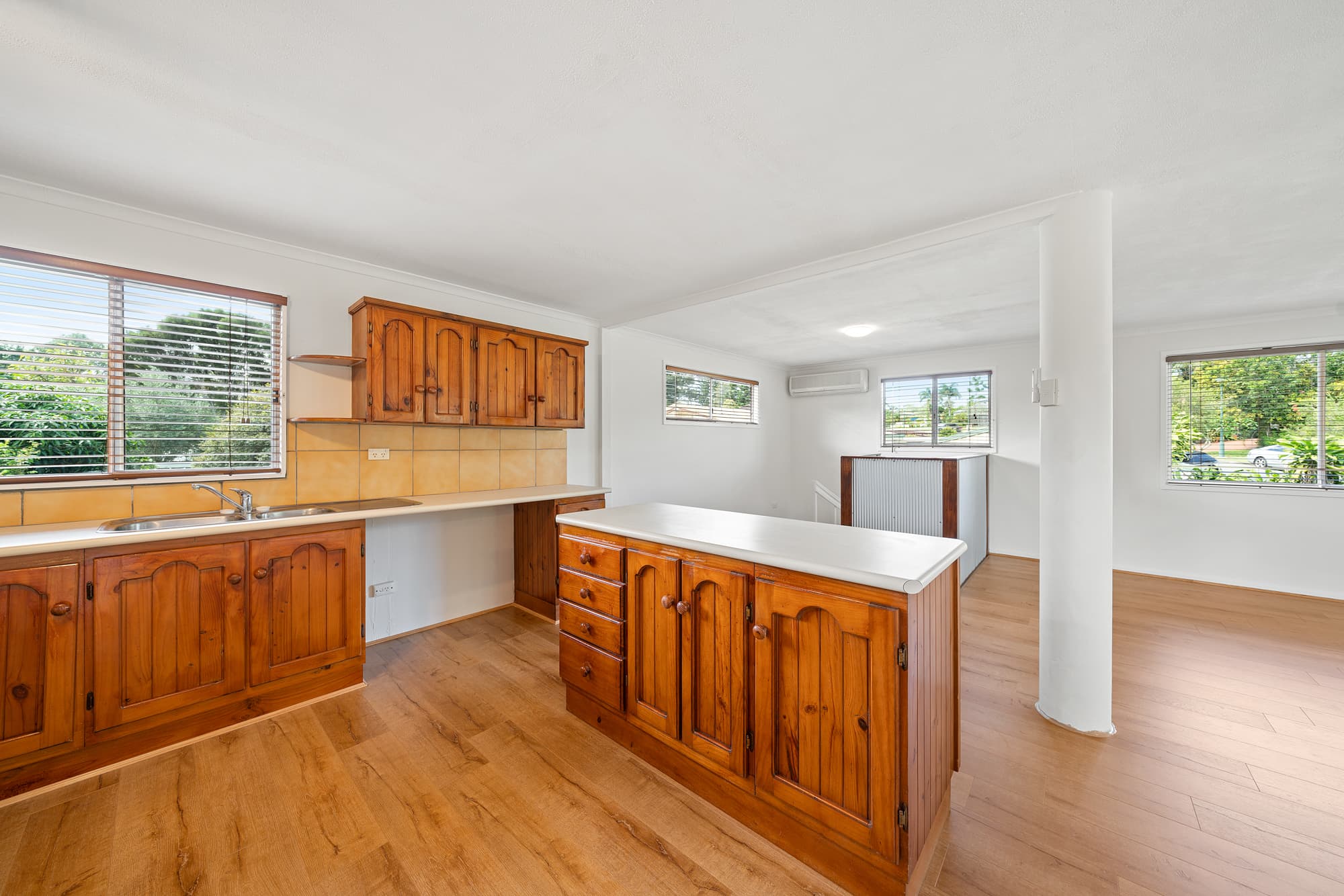 2 Oakland Avenue, Redland Bay, Redland Bay - Thumbnail 5