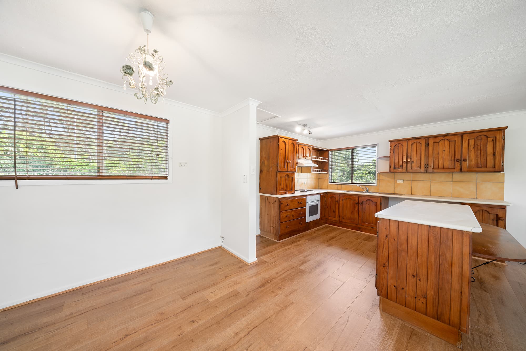 2 Oakland Avenue, Redland Bay, Redland Bay - Thumbnail 6