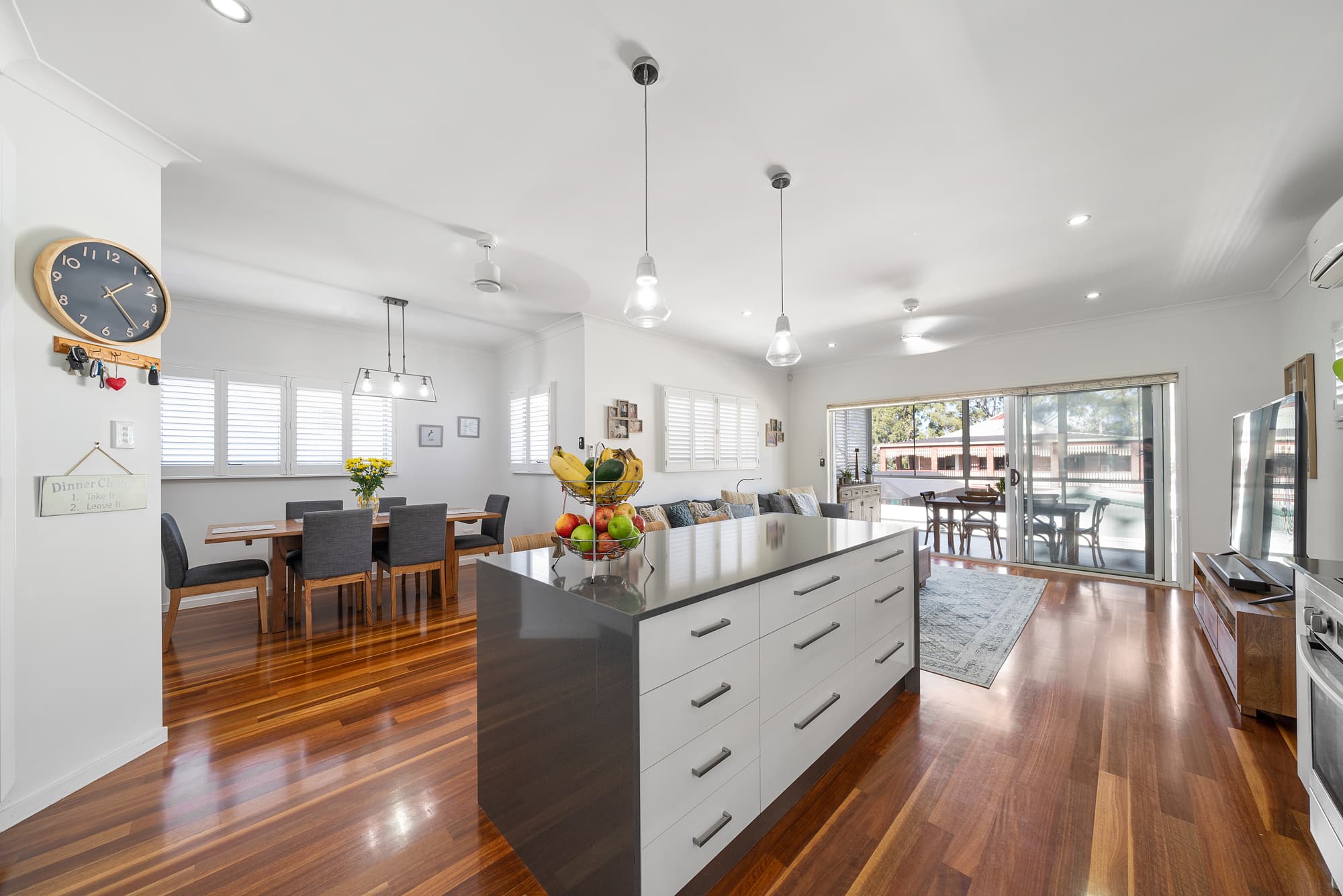 19 Rusbrook Street, Redland Bay, Redland Bay - Thumbnail 2