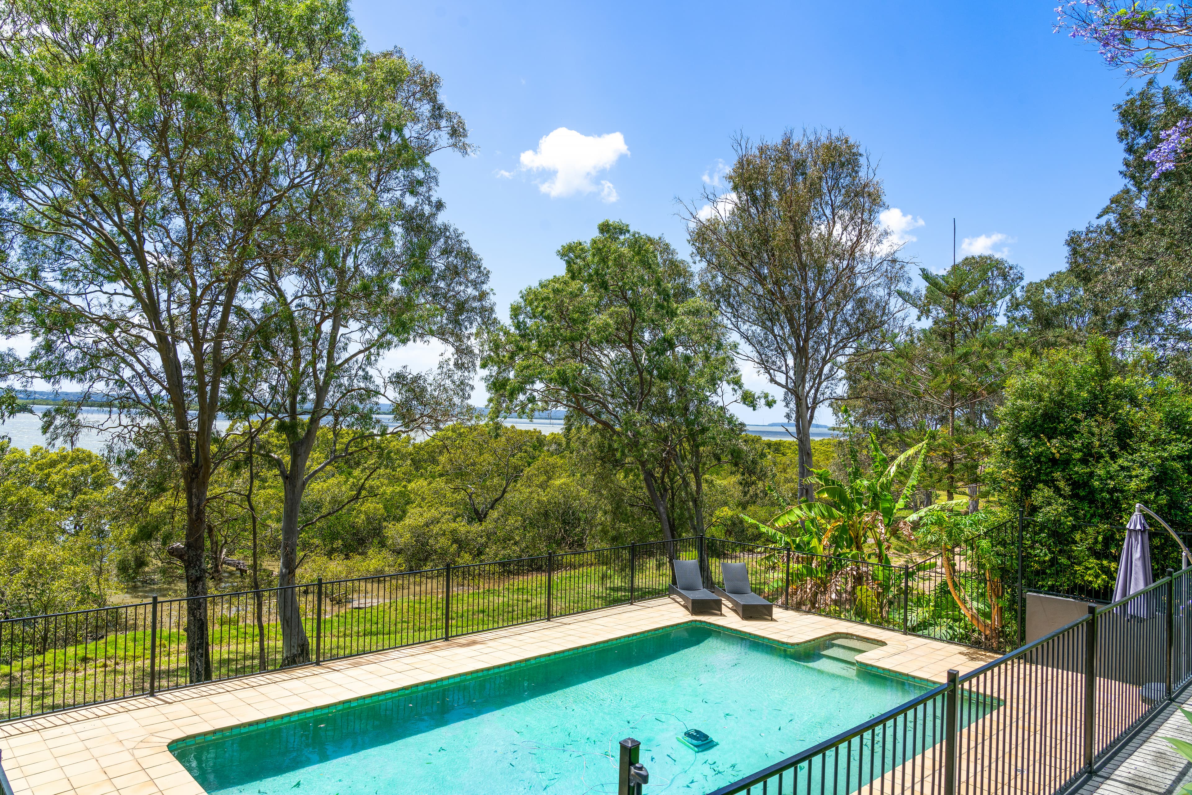 4 Vine Street, Redland Bay, Redland Bay - Thumbnail 3
